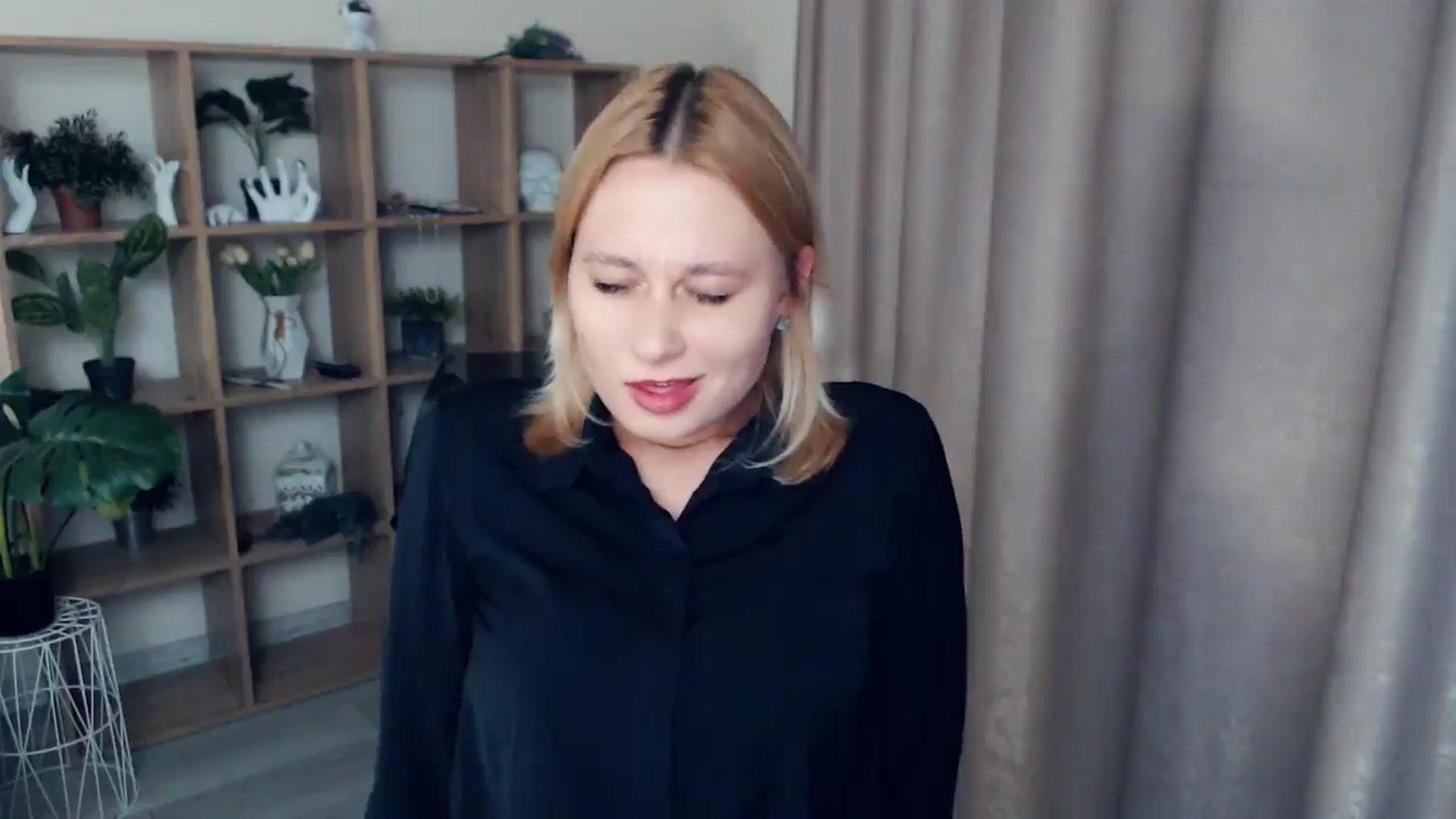 Gallery image thumbnail from Kukla_kolduna's myfreecams stream on, 02/22/2025, 16:21 image 8 of 20