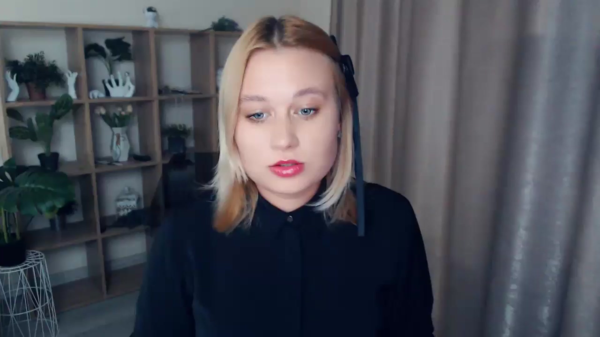 Gallery image thumbnail from Kukla_kolduna's myfreecams stream on, 02/22/2025, 18:59 image 6 of 20