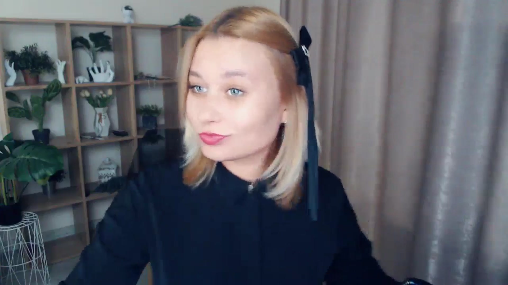 Gallery image thumbnail from Kukla_kolduna's myfreecams stream on, 02/22/2025, 18:59 image 3 of 20