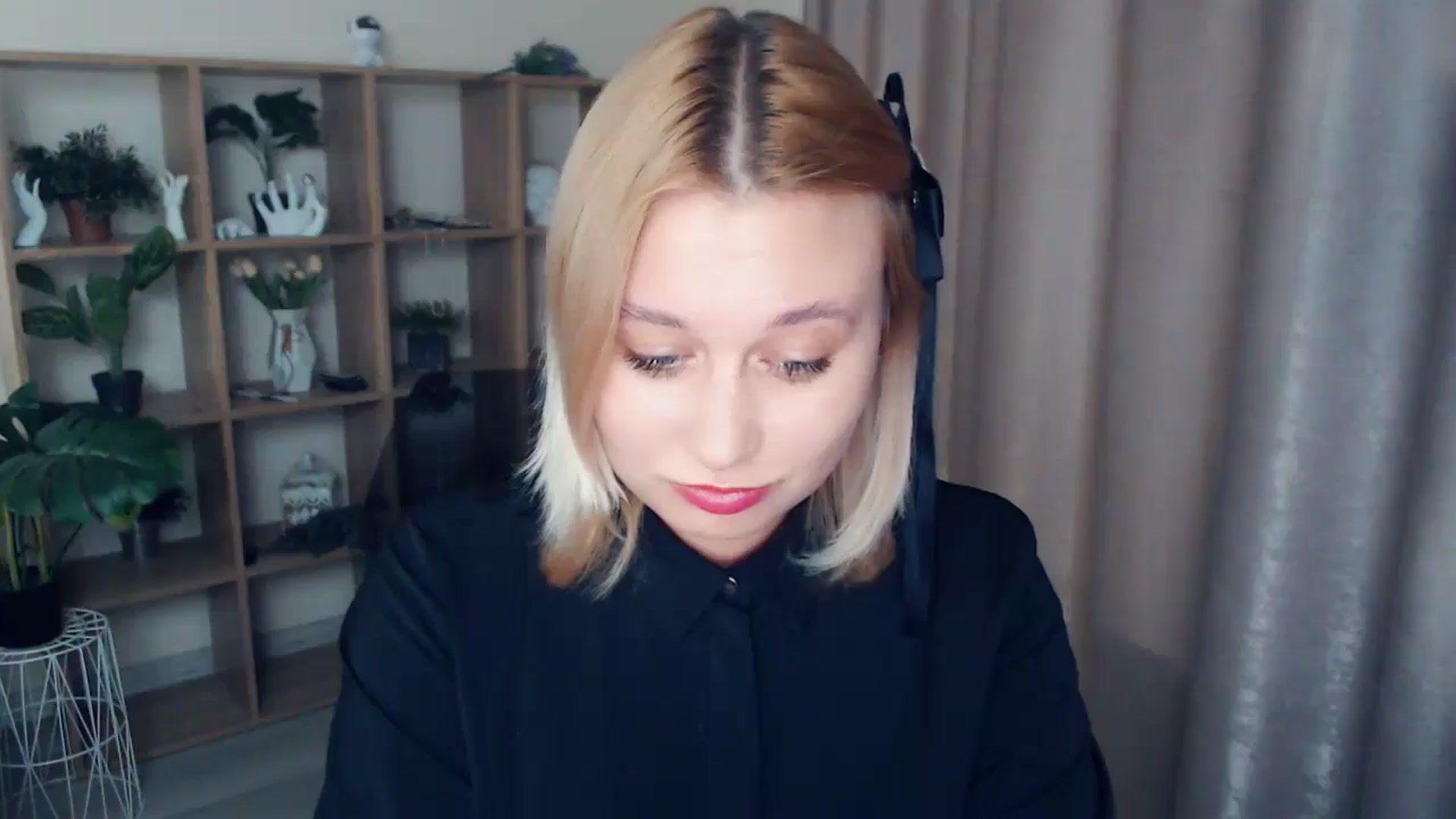 Gallery image thumbnail from Kukla_kolduna's myfreecams stream on, 02/22/2025, 18:59 image 14 of 20