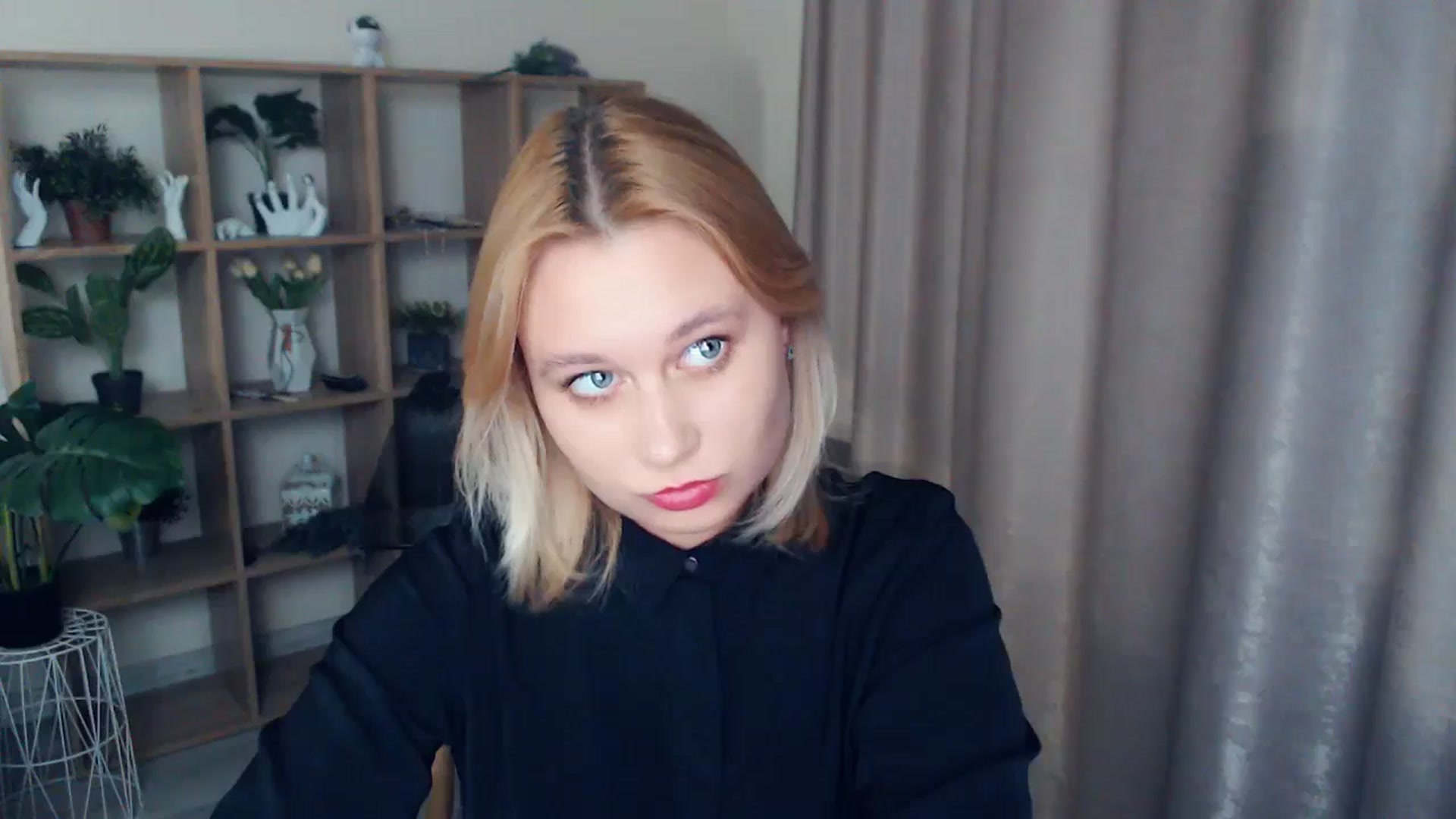 Gallery image thumbnail from Kukla_kolduna's myfreecams stream on, 02/22/2025, 18:59 image 18 of 20