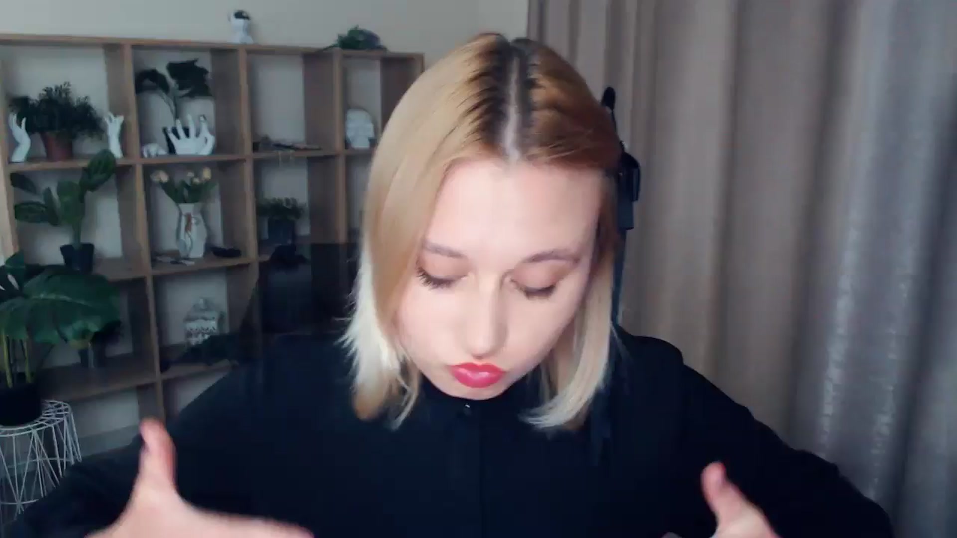 Gallery image thumbnail from Kukla_kolduna's myfreecams stream on, 02/22/2025, 18:59 image 13 of 20