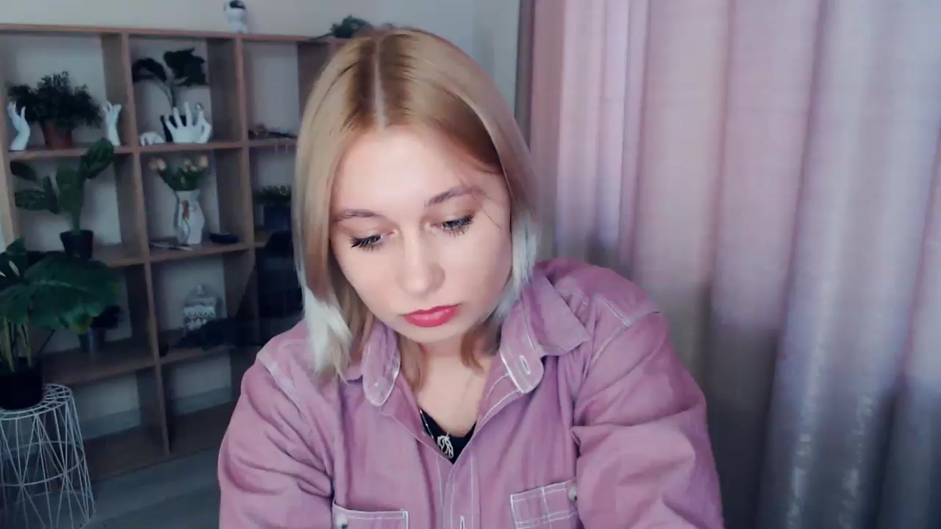 Gallery image thumbnail from Kukla_kolduna's myfreecams stream on, 02/23/2025, 14:48 image 13 of 20