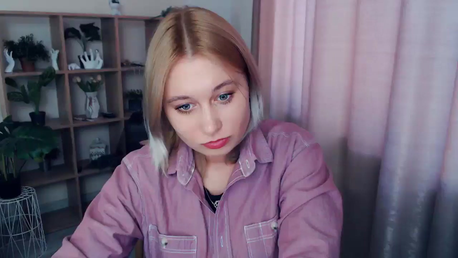 Gallery image thumbnail from Kukla_kolduna's myfreecams stream on, 02/23/2025, 14:48 image 5 of 20