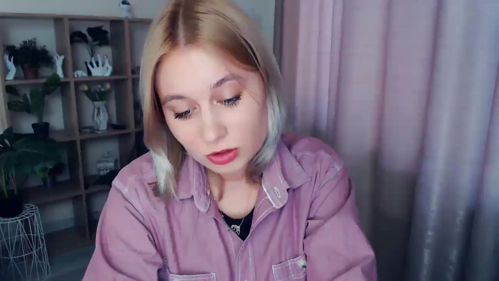 Gallery image thumbnail from Kukla_kolduna's myfreecams stream on, 02/23/2025, 14:48 image 19 of 20