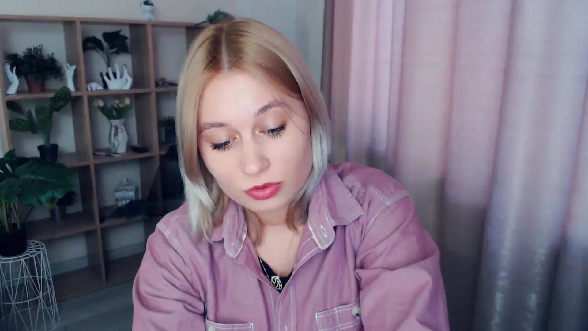 Gallery image thumbnail from Kukla_kolduna's myfreecams stream on, 02/23/2025, 14:48 image 12 of 20