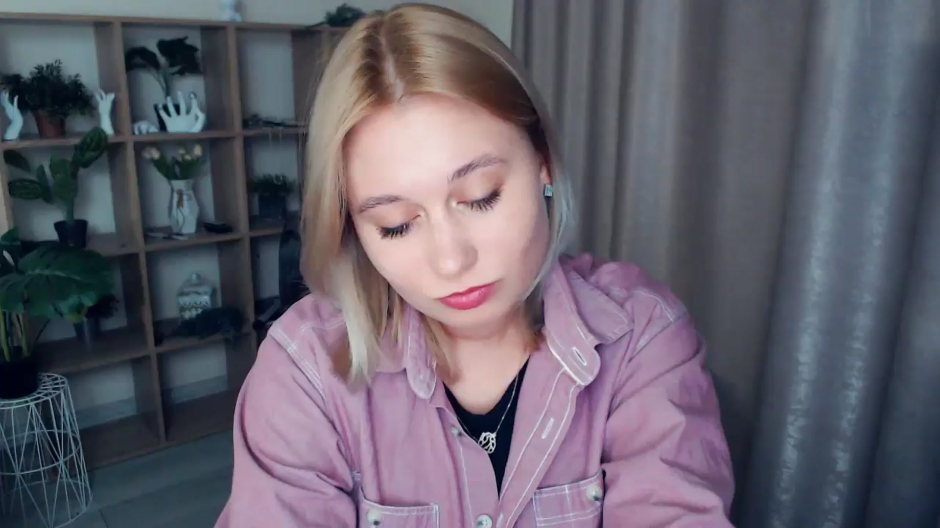 Gallery image thumbnail from Kukla_kolduna's myfreecams stream on, 02/23/2025, 16:53 image 19 of 20
