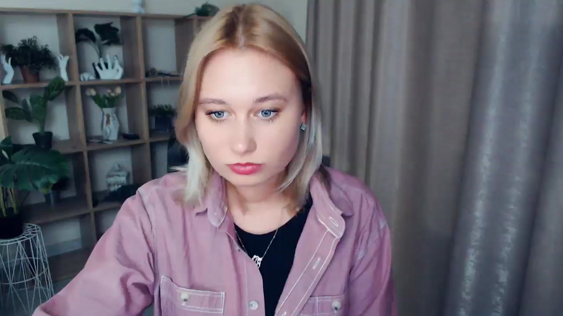 Gallery image thumbnail from Kukla_kolduna's myfreecams stream on, 02/23/2025, 16:53 image 13 of 20