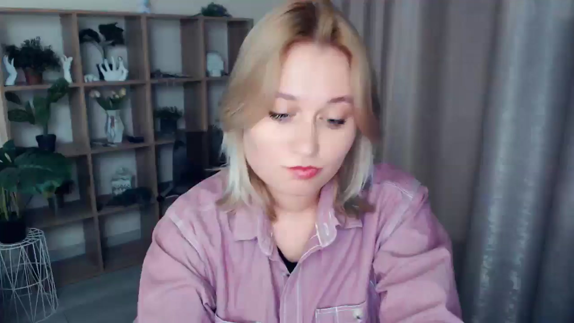 Gallery image thumbnail from Kukla_kolduna's myfreecams stream on, 02/23/2025, 16:53 image 1 of 20