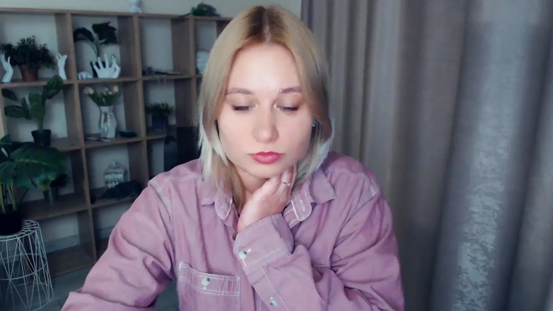 Gallery image thumbnail from Kukla_kolduna's myfreecams stream on, 02/23/2025, 18:00 image 12 of 20