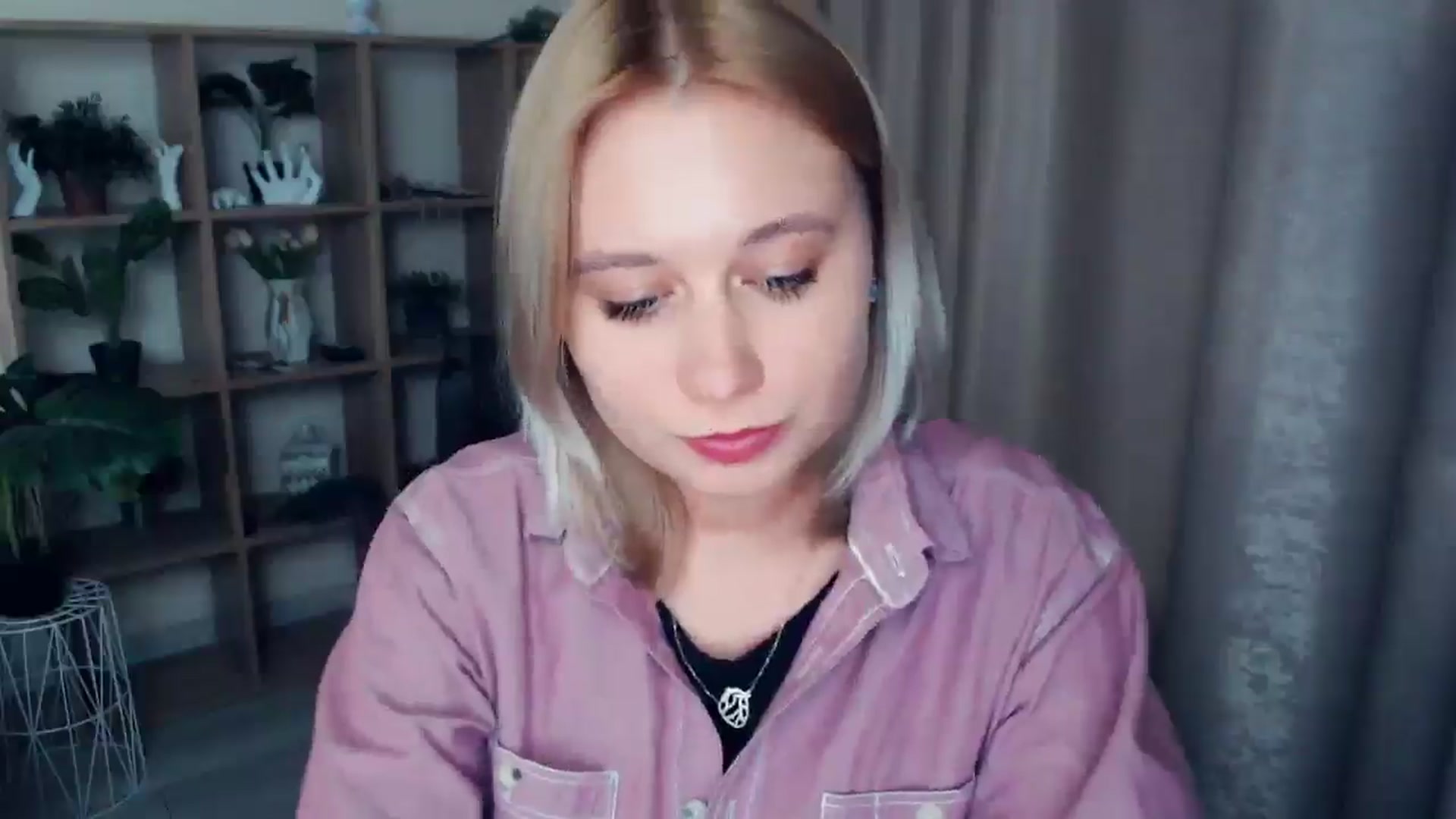 Gallery image thumbnail from Kukla_kolduna's myfreecams stream on, 02/23/2025, 18:00 image 17 of 20