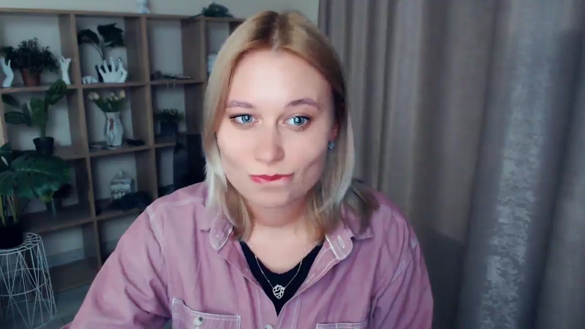 Gallery image thumbnail from Kukla_kolduna's myfreecams stream on, 02/23/2025, 18:00 image 6 of 20