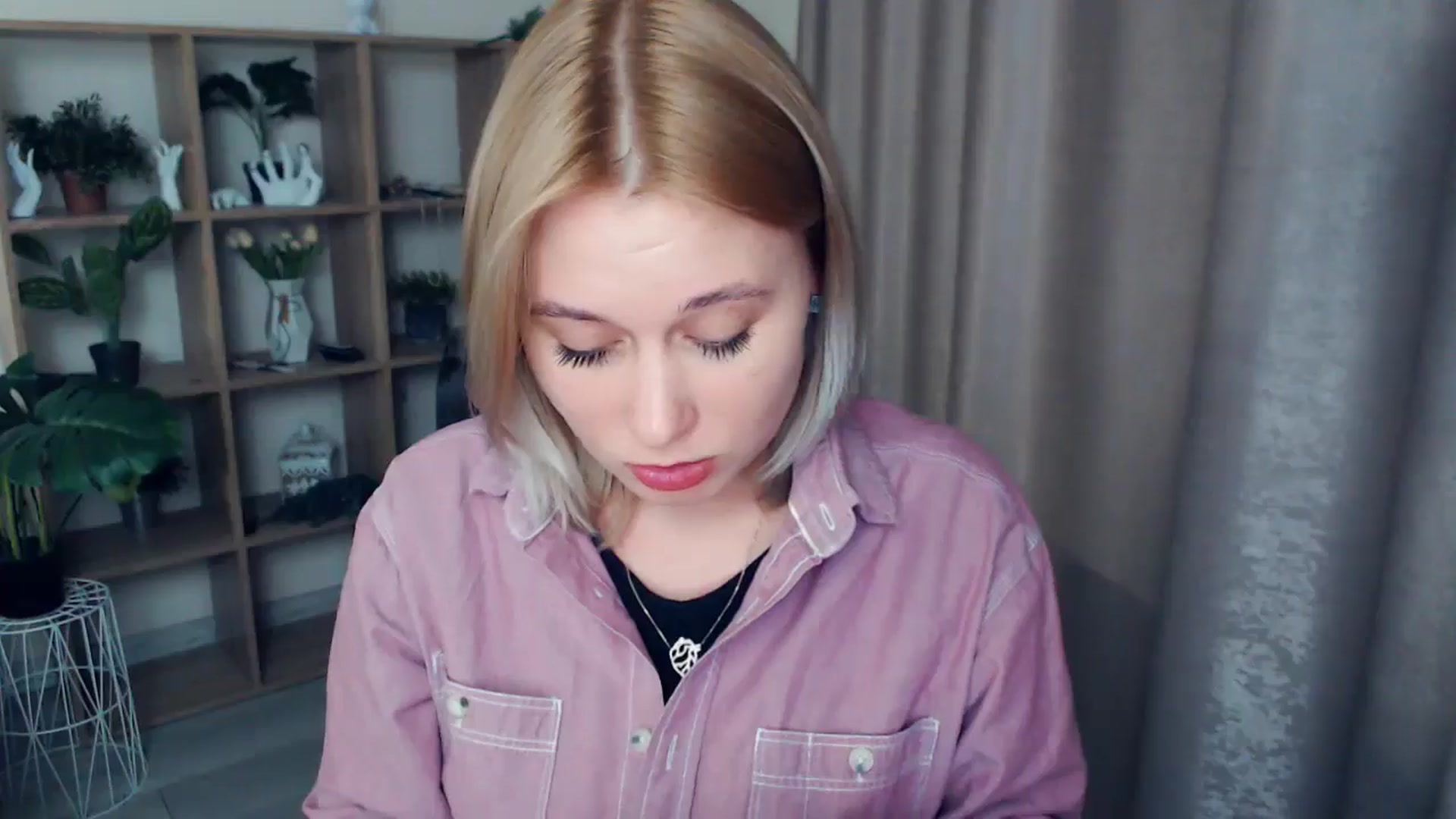 Gallery image thumbnail from Kukla_kolduna's myfreecams stream on, 02/23/2025, 18:00 image 16 of 20