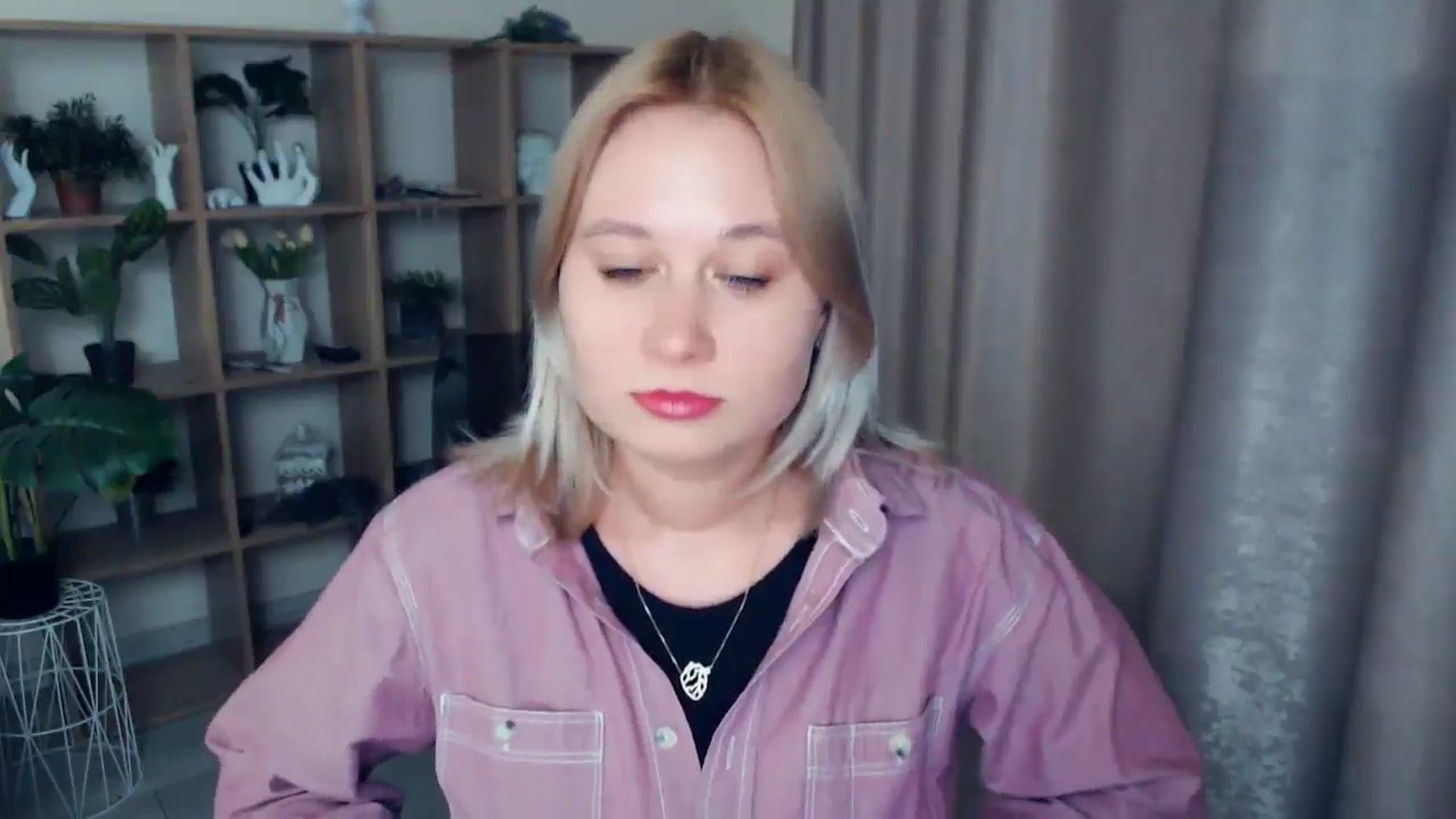 Gallery image thumbnail from Kukla_kolduna's myfreecams stream on, 02/23/2025, 18:00 image 3 of 20