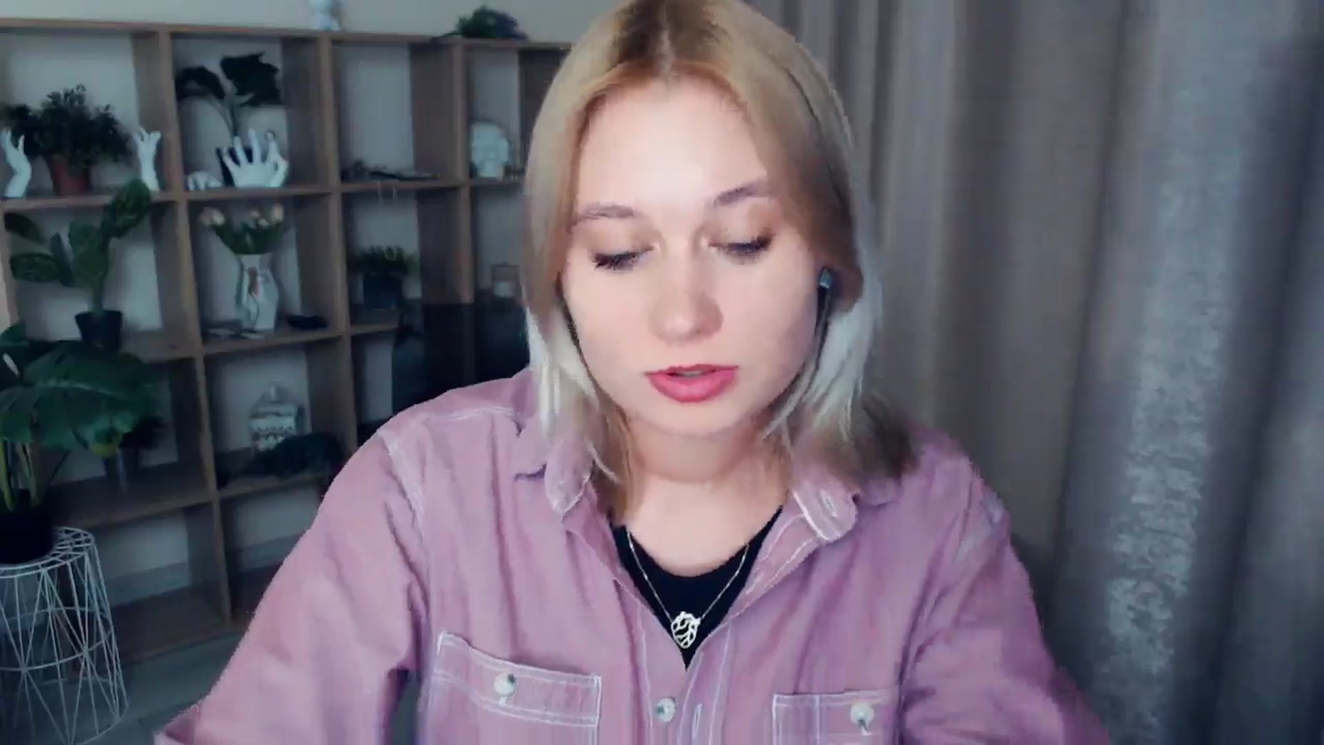 Gallery image thumbnail from Kukla_kolduna's myfreecams stream on, 02/23/2025, 18:00 image 9 of 20