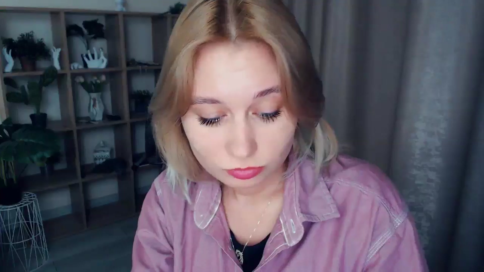 Gallery image thumbnail from Kukla_kolduna's myfreecams stream on, 02/23/2025, 18:50 image 8 of 20