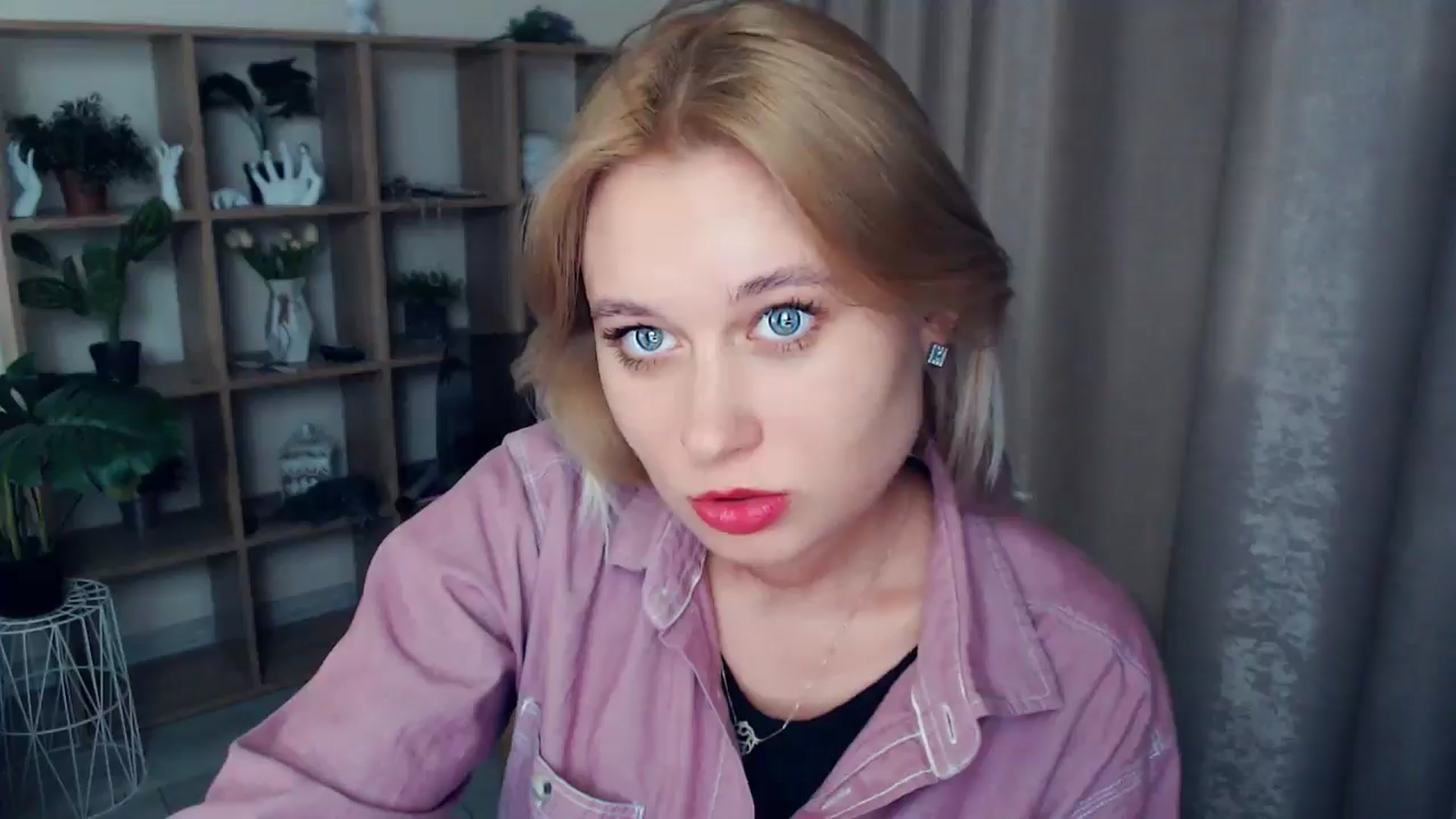 Gallery image thumbnail from Kukla_kolduna's myfreecams stream on, 02/23/2025, 18:50 image 3 of 20