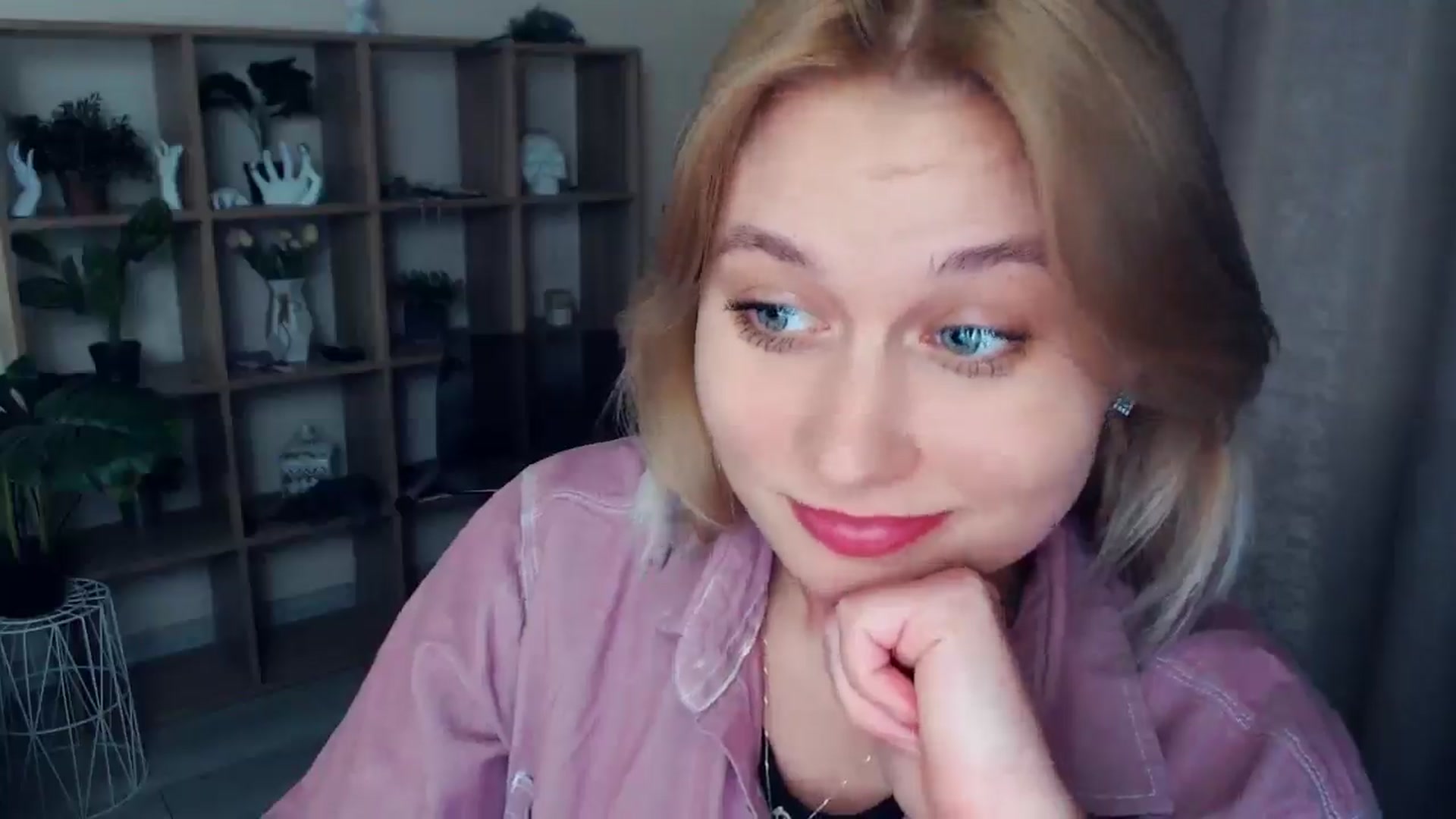 Gallery image thumbnail from Kukla_kolduna's myfreecams stream on, 02/23/2025, 18:50 image 5 of 20