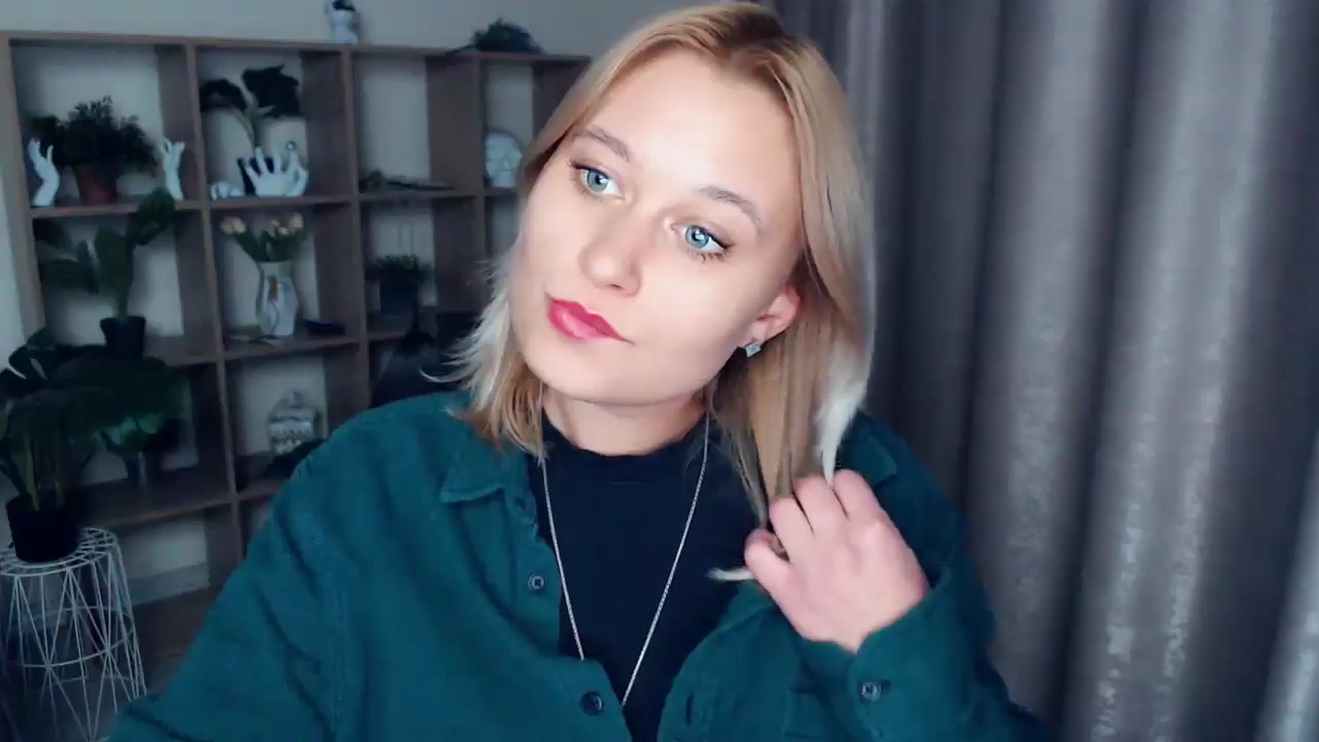 Gallery image thumbnail from Kukla_kolduna's myfreecams stream on, 02/26/2025, 17:40 image 8 of 20