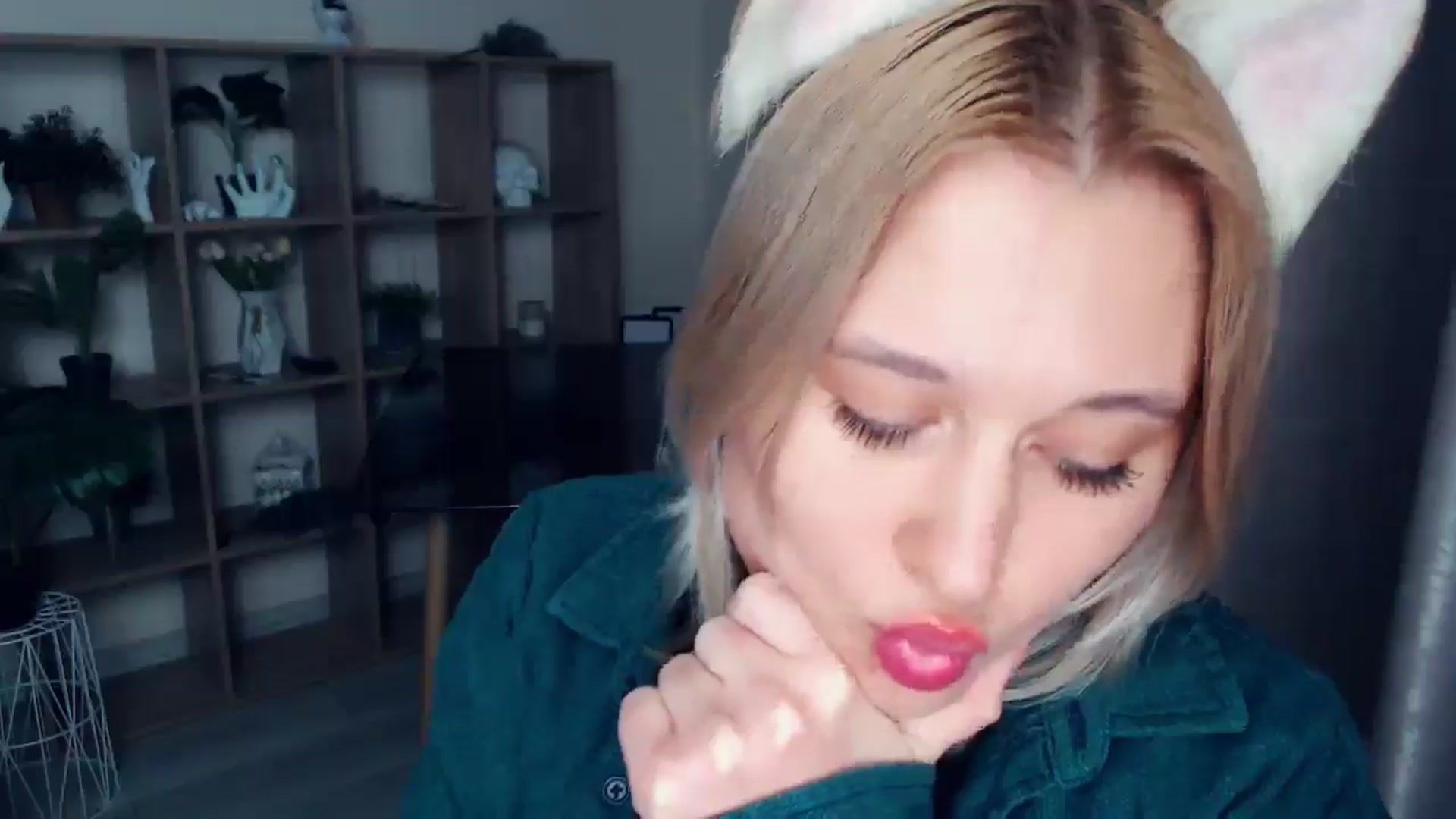 Gallery image thumbnail from Kukla_kolduna's myfreecams stream on, 02/26/2025, 18:46 image 15 of 20