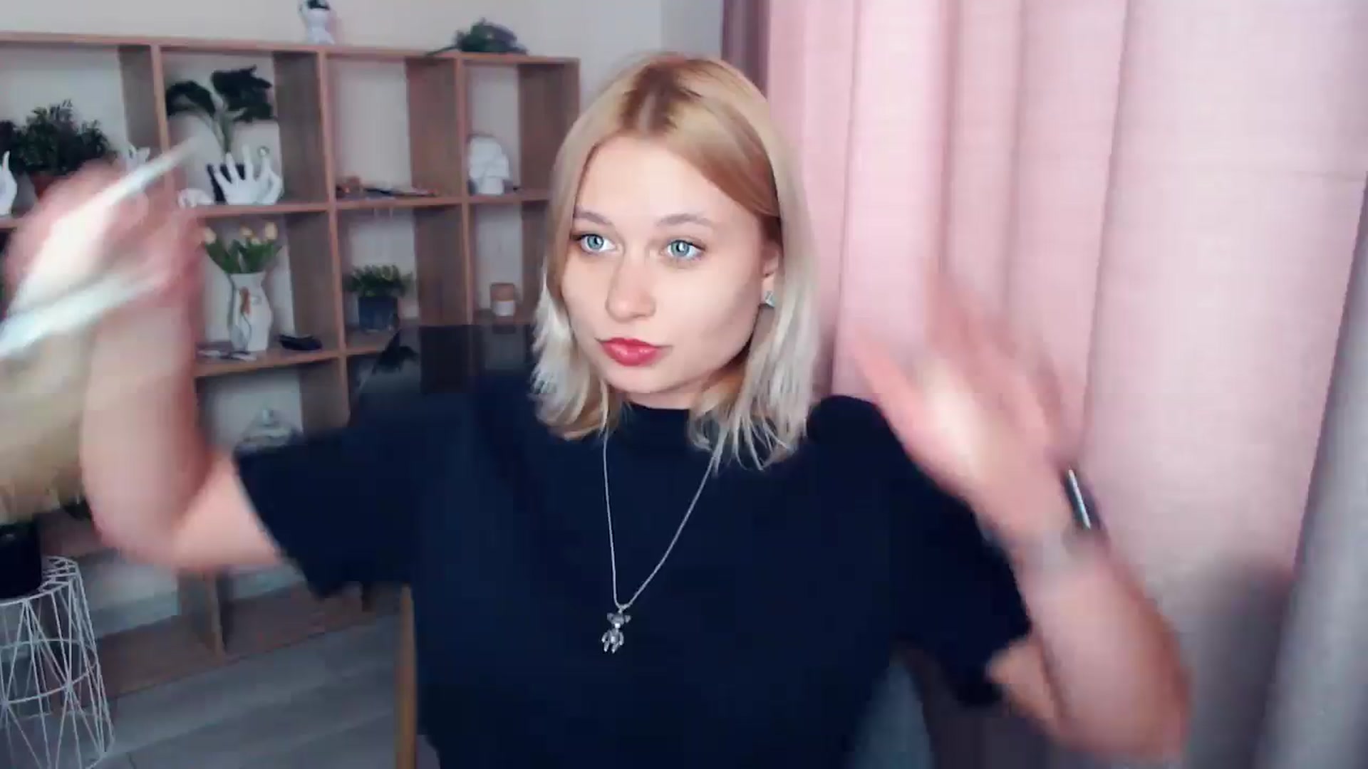 Gallery image thumbnail from Kukla_kolduna's myfreecams stream on, 02/27/2025, 14:20 image 11 of 20