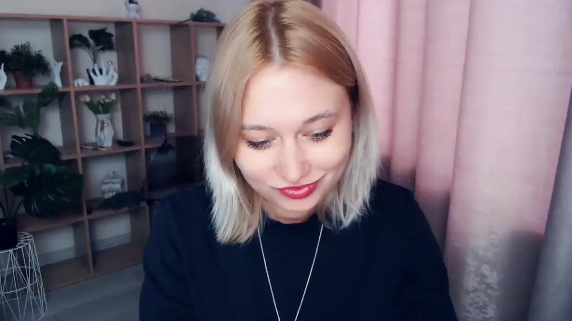 Gallery image thumbnail from Kukla_kolduna's myfreecams stream on, 02/27/2025, 14:20 image 5 of 20