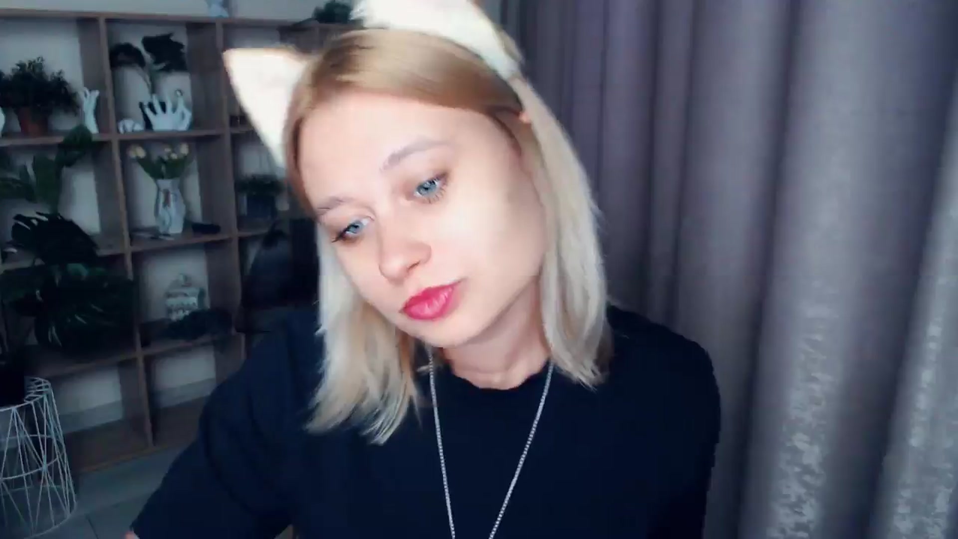 Gallery image thumbnail from Kukla_kolduna's myfreecams stream on, 02/27/2025, 16:23 image 7 of 20