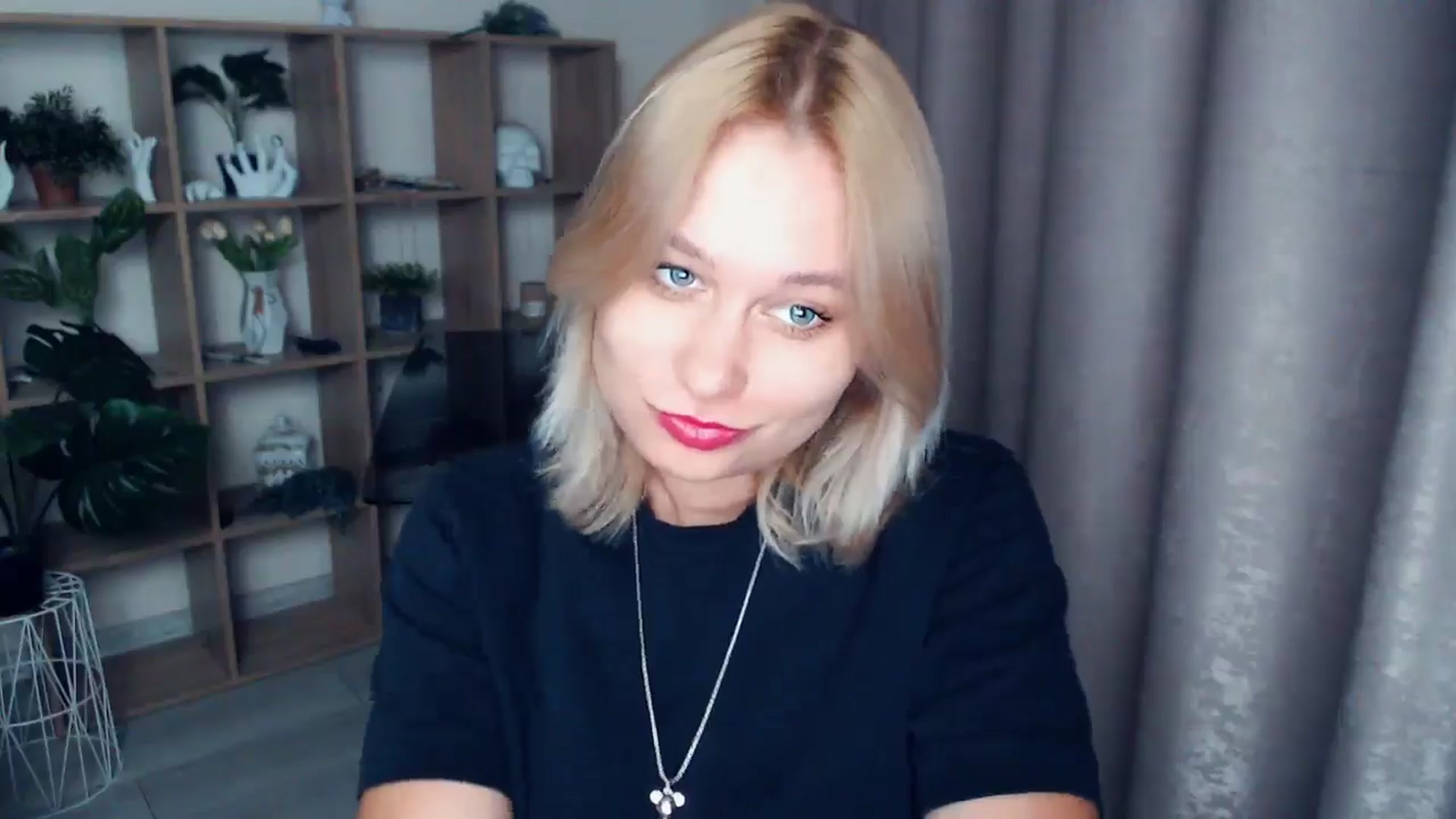 Gallery image thumbnail from Kukla_kolduna's myfreecams stream on, 02/27/2025, 16:23 image 13 of 20