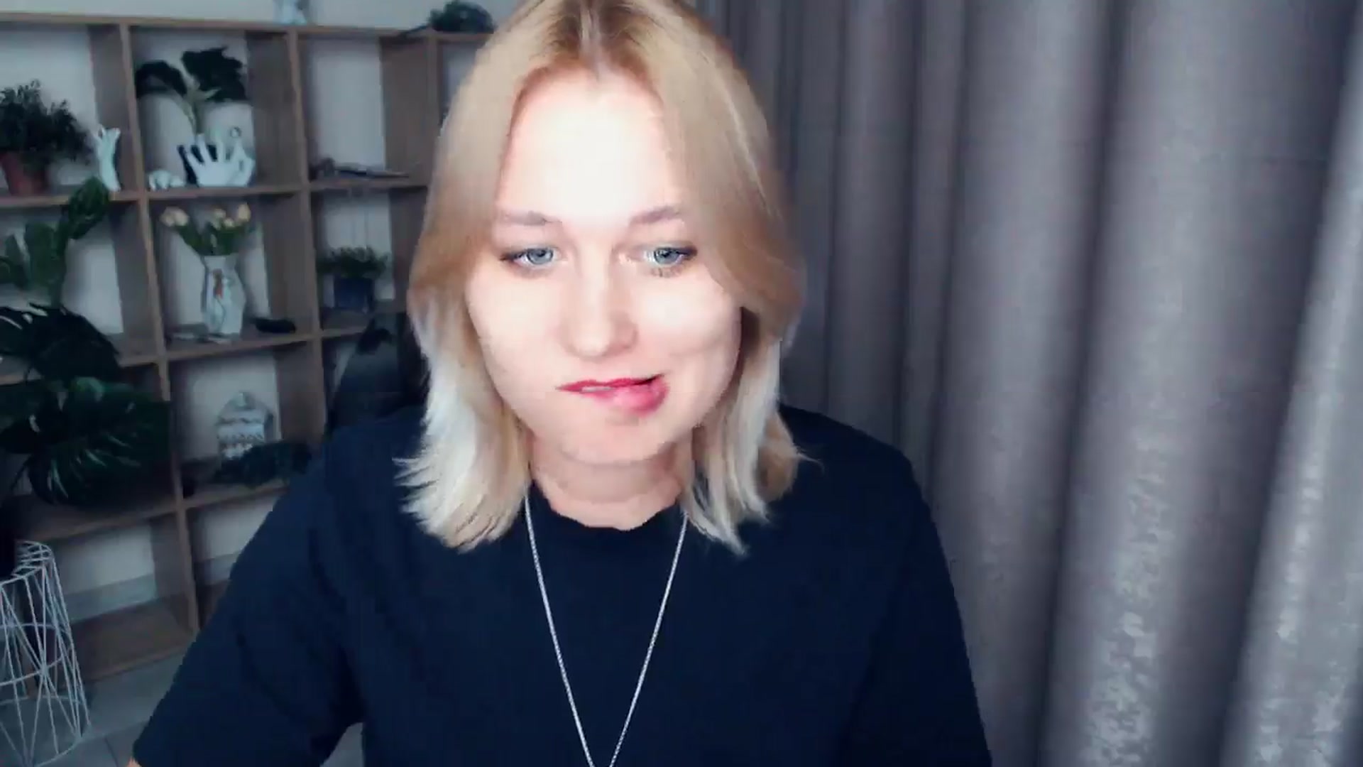 Gallery image thumbnail from Kukla_kolduna's myfreecams stream on, 02/27/2025, 16:23 image 15 of 20