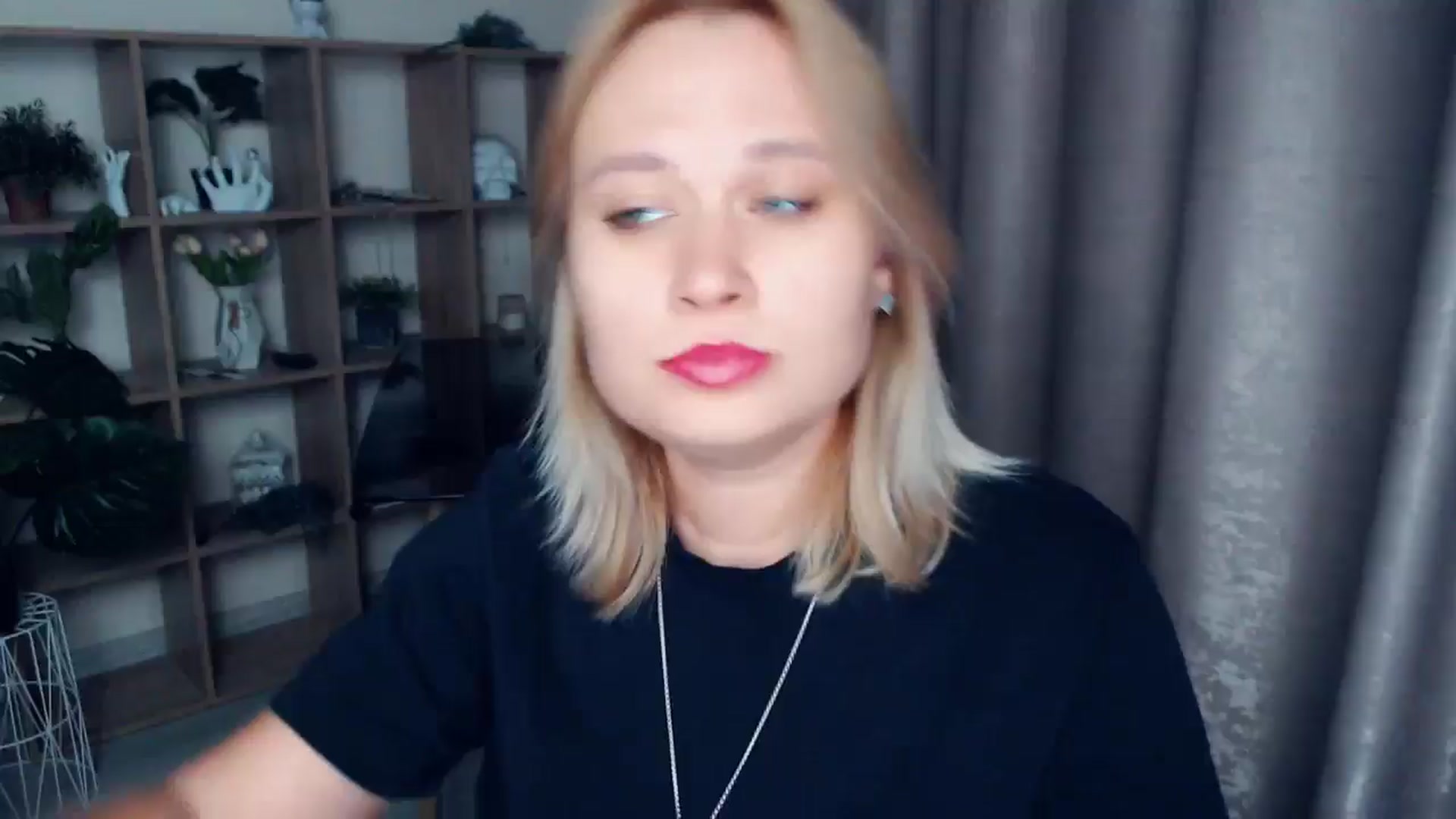 Gallery image thumbnail from Kukla_kolduna's myfreecams stream on, 02/27/2025, 18:15 image 1 of 20