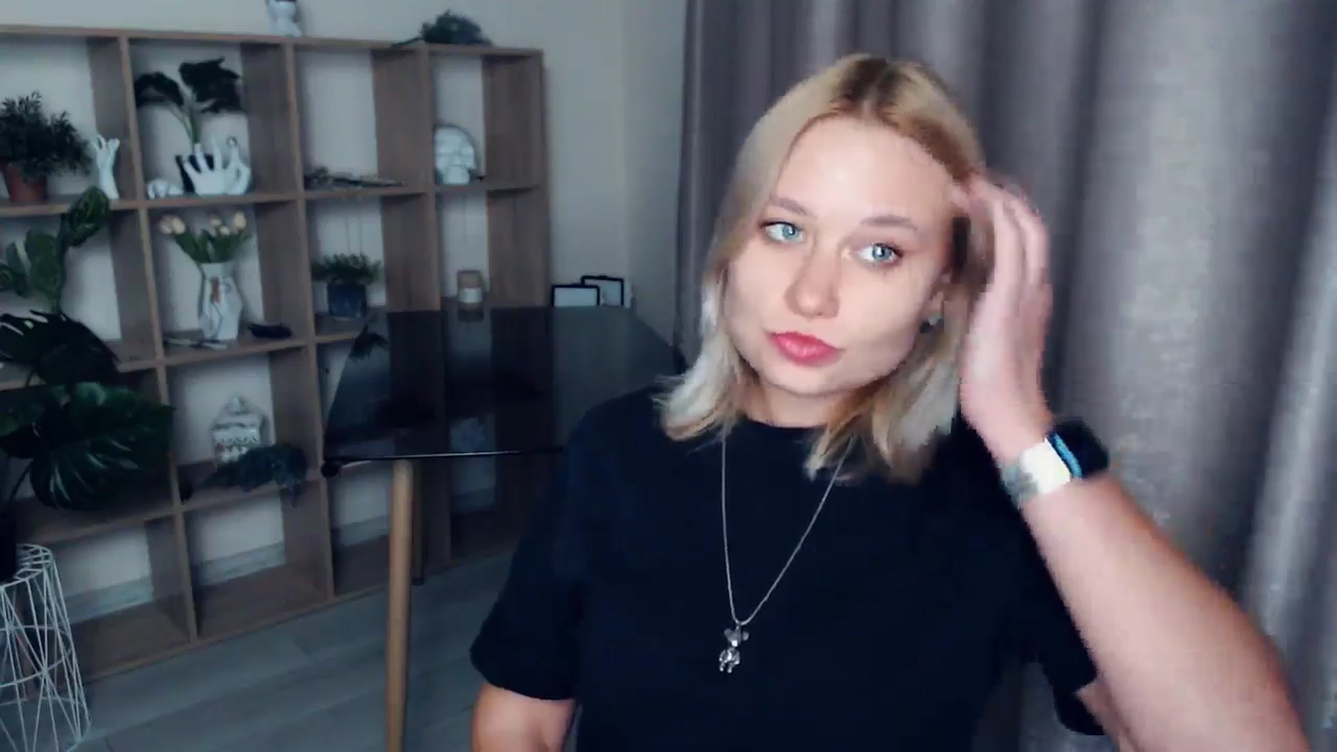 Gallery image thumbnail from Kukla_kolduna's myfreecams stream on, 02/27/2025, 18:15 image 4 of 20