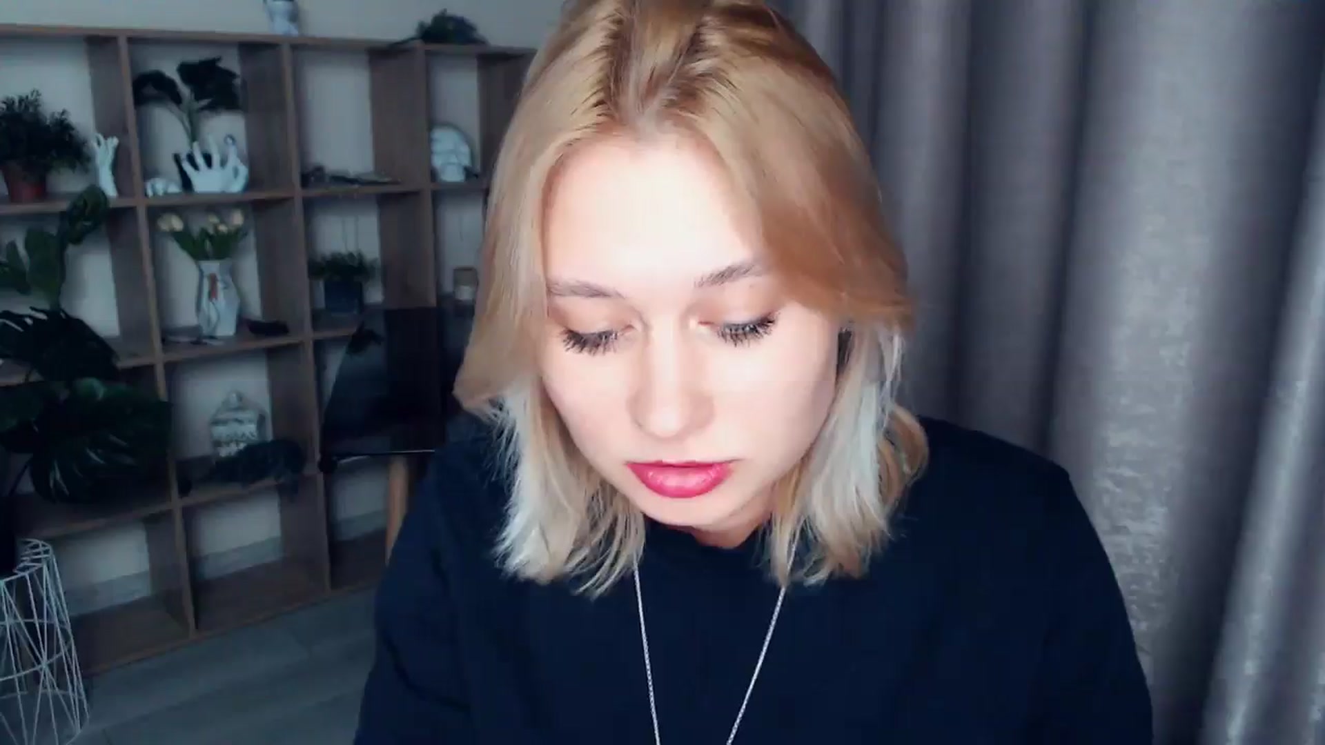 Gallery image thumbnail from Kukla_kolduna's myfreecams stream on, 02/27/2025, 18:15 image 11 of 20
