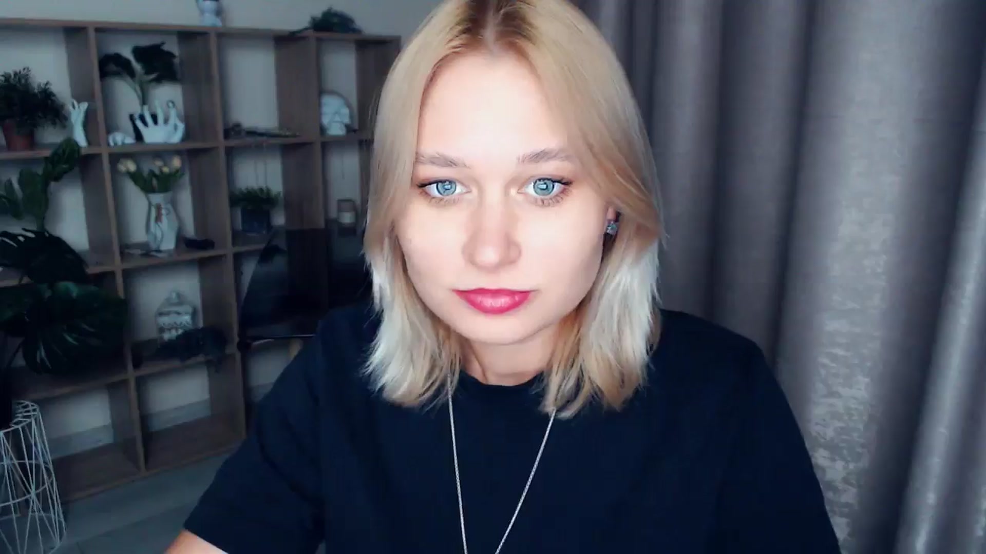 Gallery image thumbnail from Kukla_kolduna's myfreecams stream on, 02/27/2025, 18:15 image 5 of 20