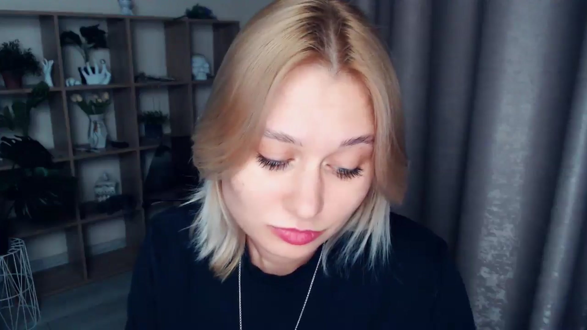 Gallery image thumbnail from Kukla_kolduna's myfreecams stream on, 02/27/2025, 19:05 image 19 of 20