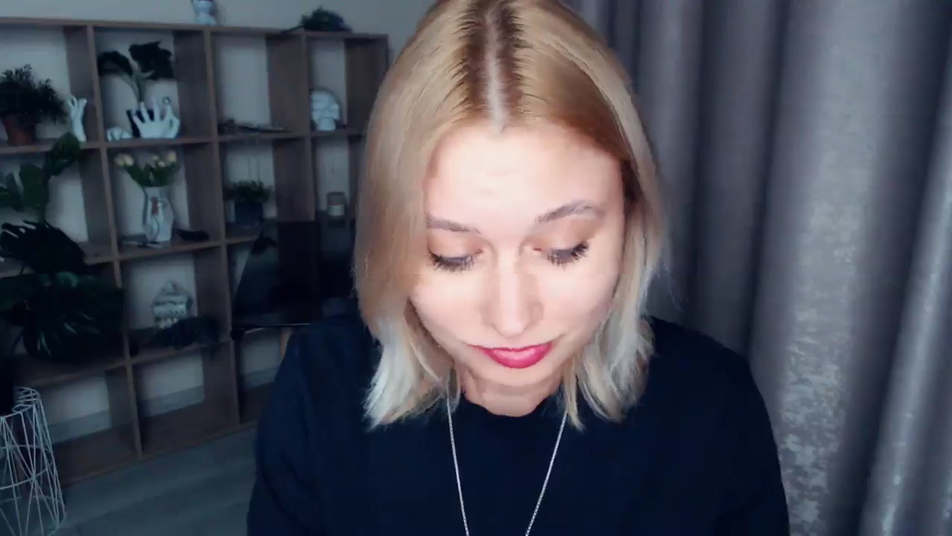 Gallery image thumbnail from Kukla_kolduna's myfreecams stream on, 02/27/2025, 19:05 image 3 of 20