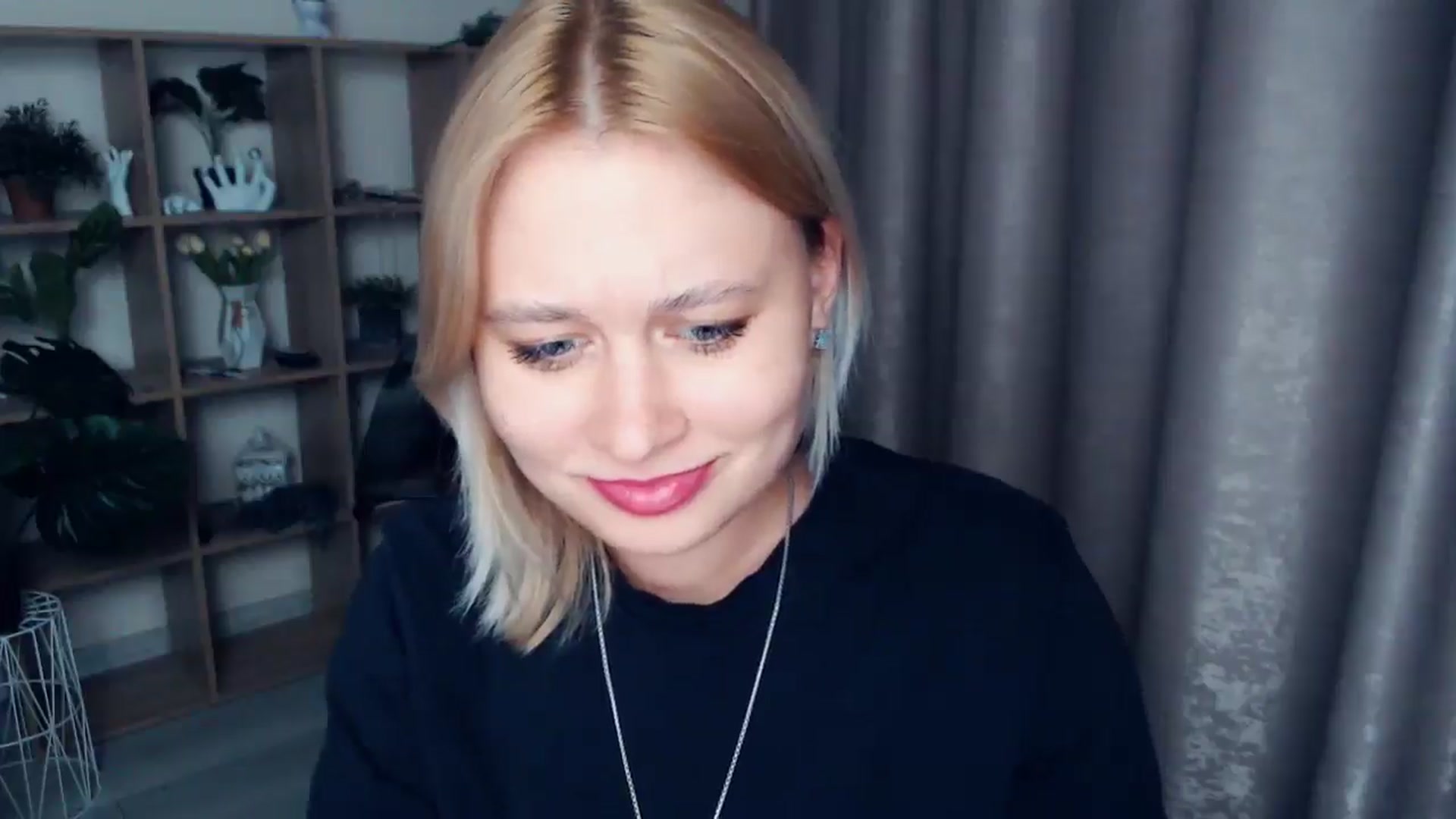 Gallery image thumbnail from Kukla_kolduna's myfreecams stream on, 02/27/2025, 19:05 image 7 of 20