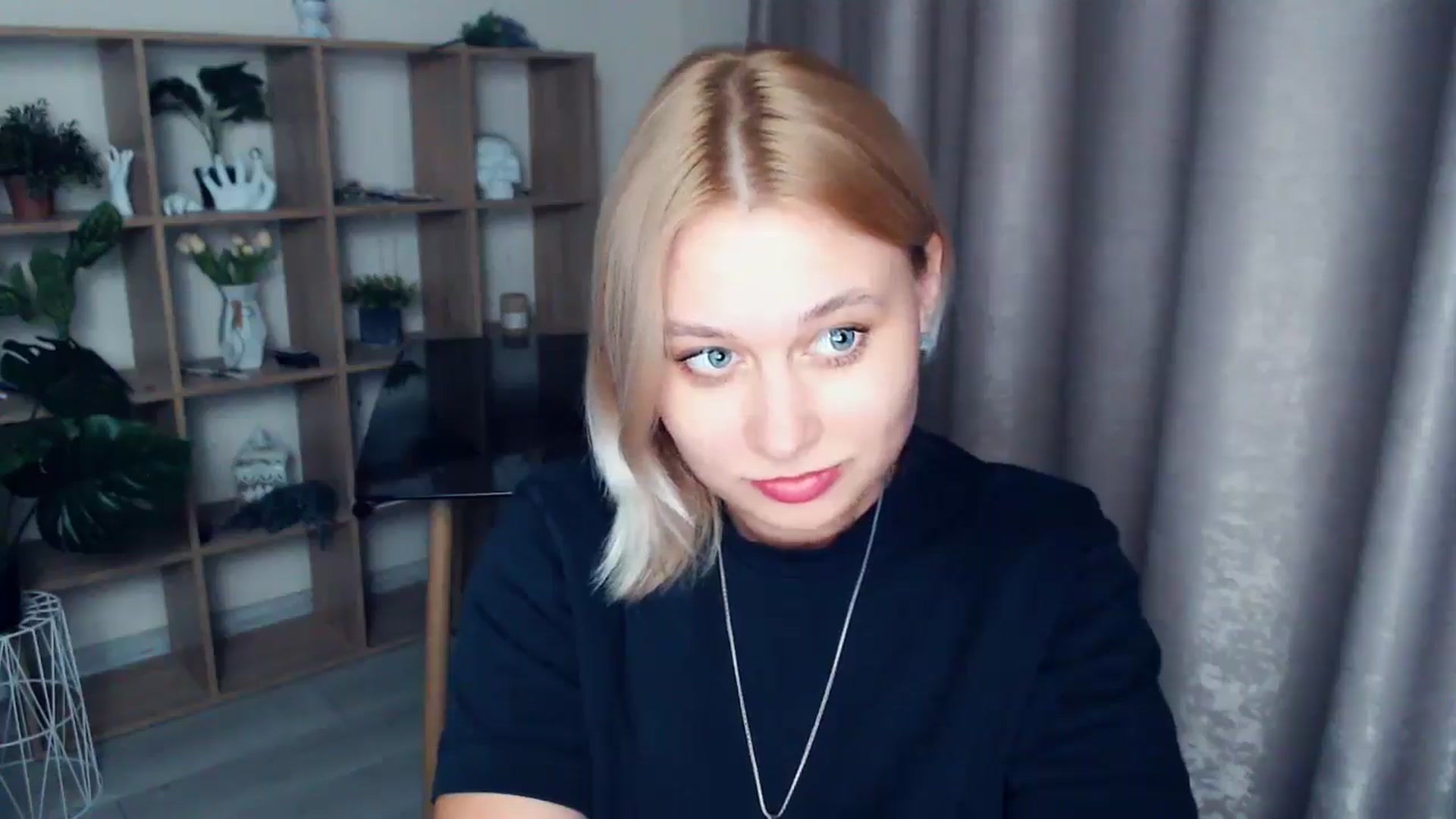 Gallery image thumbnail from Kukla_kolduna's myfreecams stream on, 02/27/2025, 19:05 image 6 of 20