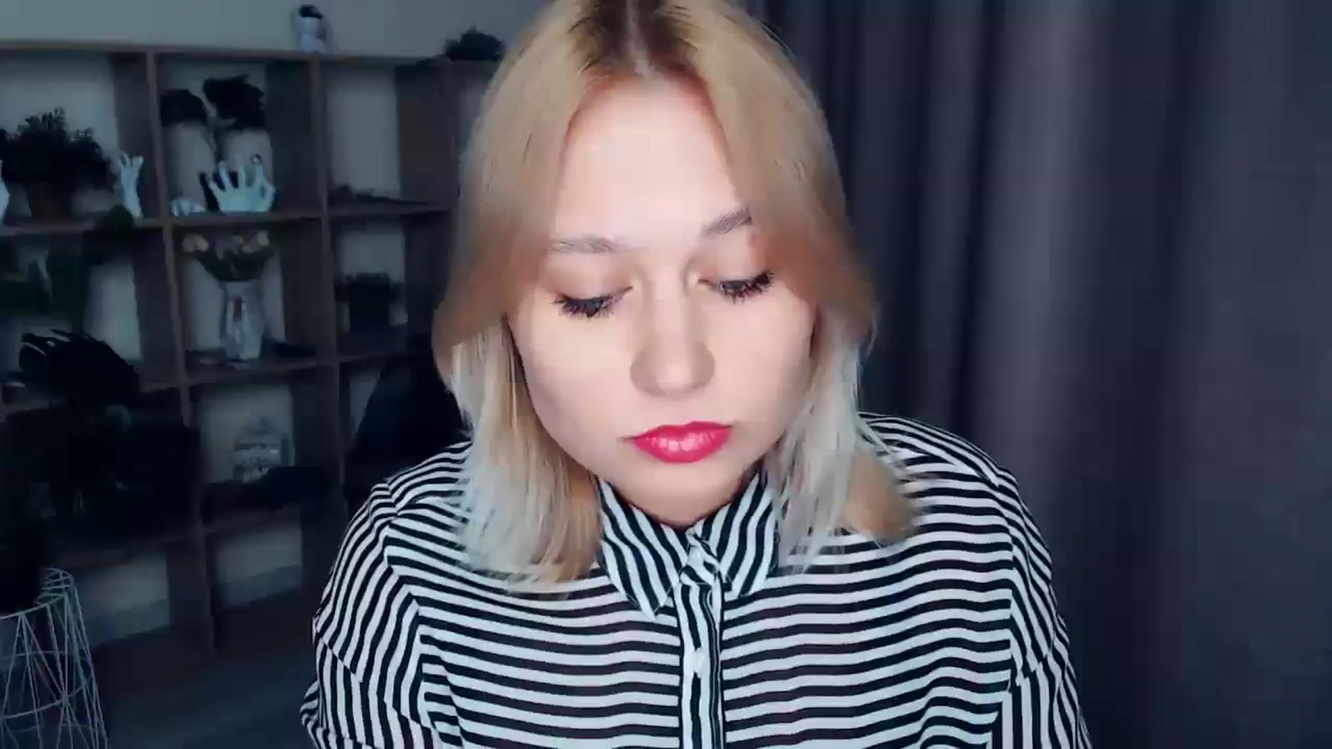 Gallery image thumbnail from Kukla_kolduna's myfreecams stream on, 02/28/2025, 17:23 image 2 of 20