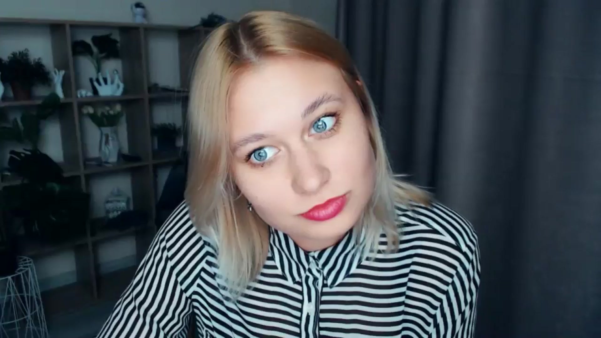 Gallery image thumbnail from Kukla_kolduna's myfreecams stream on, 02/28/2025, 17:23 image 11 of 20