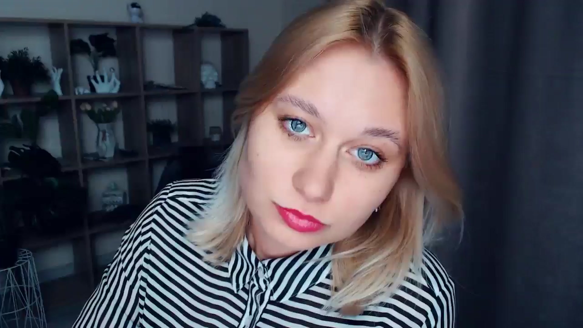Gallery image thumbnail from Kukla_kolduna's myfreecams stream on, 02/28/2025, 17:23 image 4 of 20