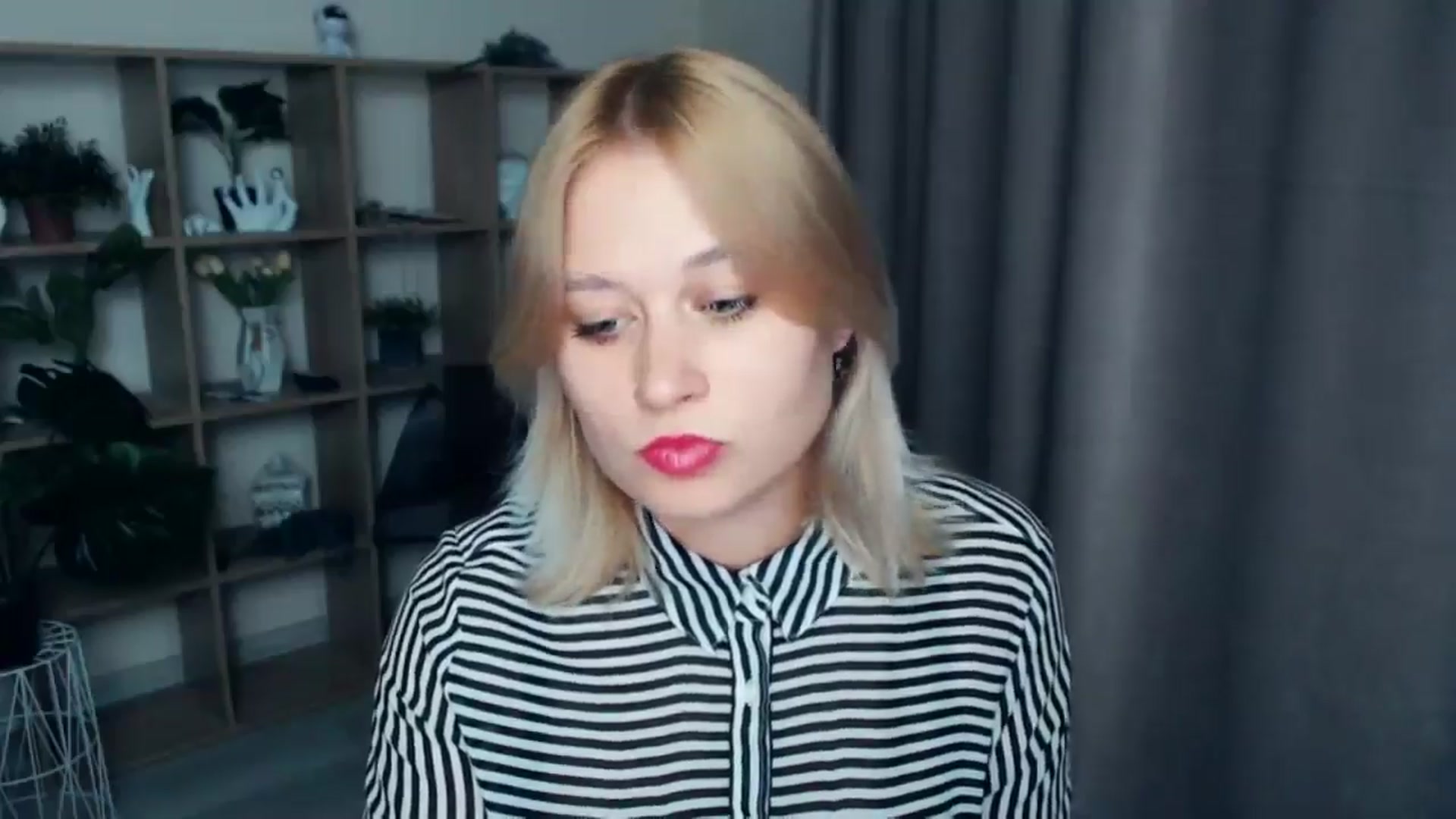 Gallery image thumbnail from Kukla_kolduna's myfreecams stream on, 02/28/2025, 17:23 image 16 of 20