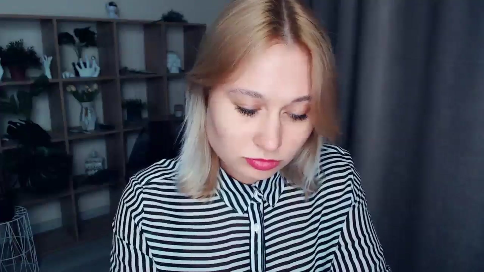 Gallery image thumbnail from Kukla_kolduna's myfreecams stream on, 02/28/2025, 17:23 image 8 of 20
