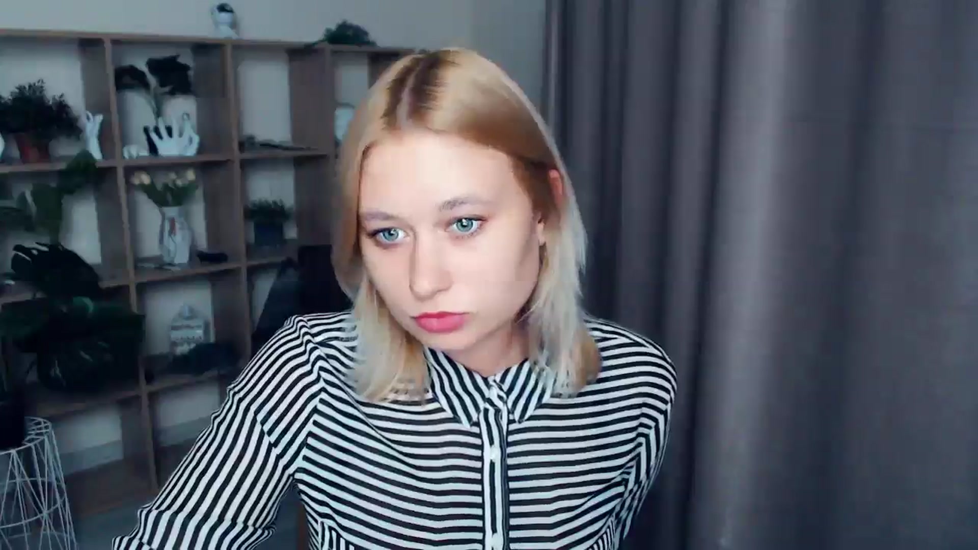Gallery image thumbnail from Kukla_kolduna's myfreecams stream on, 02/28/2025, 18:06 image 16 of 20