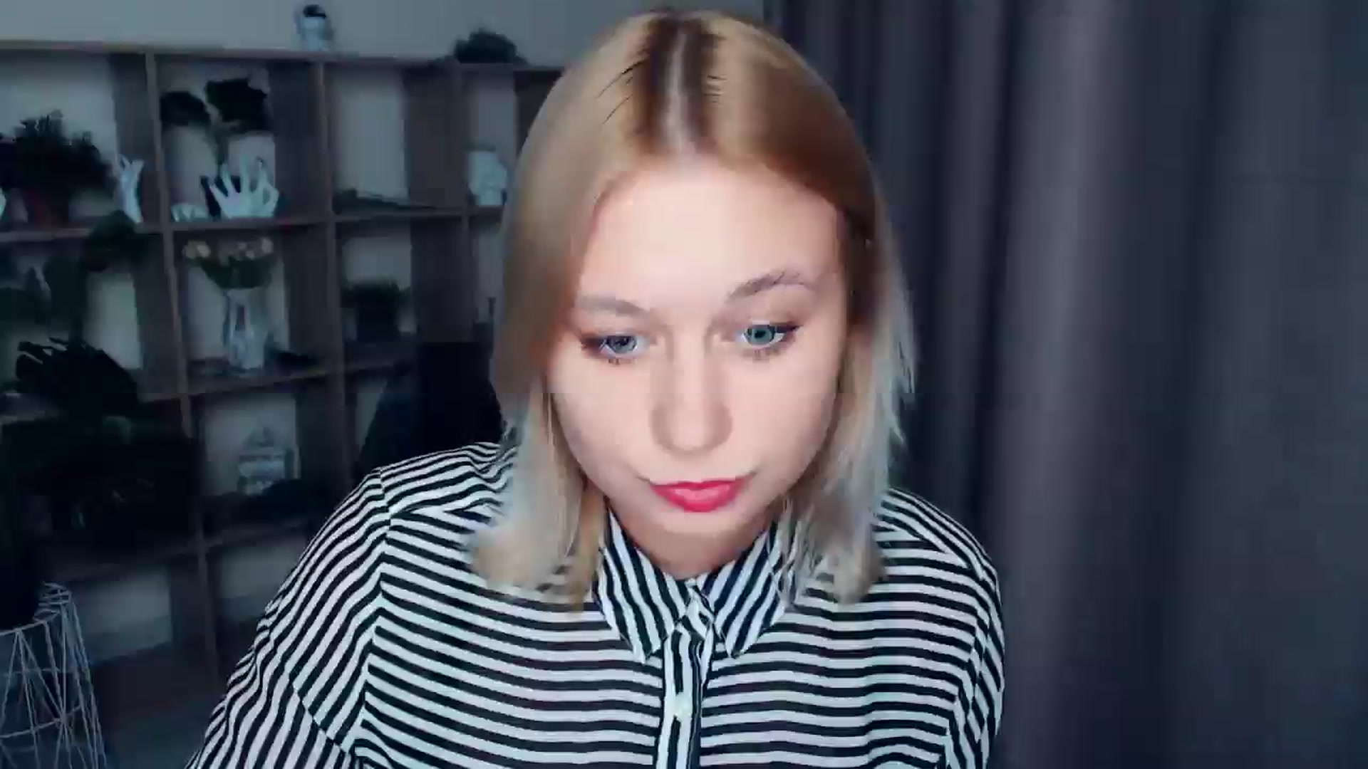 Gallery image thumbnail from Kukla_kolduna's myfreecams stream on, 02/28/2025, 18:06 image 12 of 20