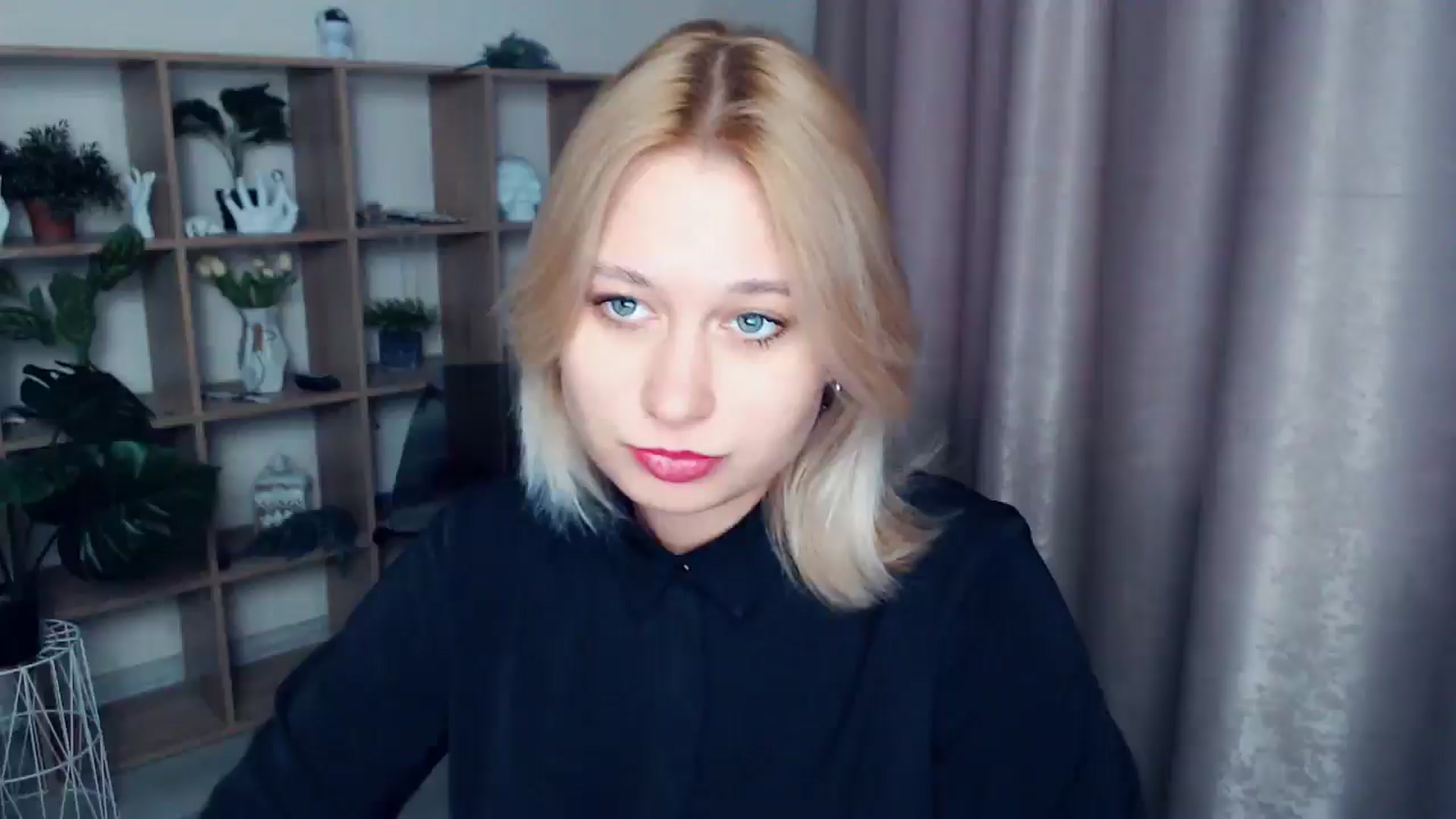 Gallery image thumbnail from Kukla_kolduna's myfreecams stream on, 03/01/2025, 17:03 image 1 of 20