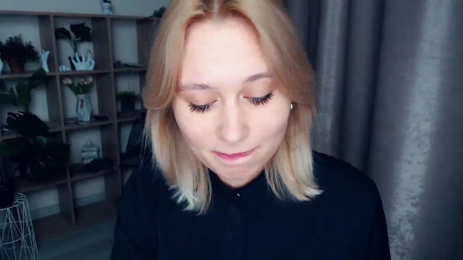 Gallery image thumbnail from Kukla_kolduna's myfreecams stream on, 03/01/2025, 17:03 image 18 of 20