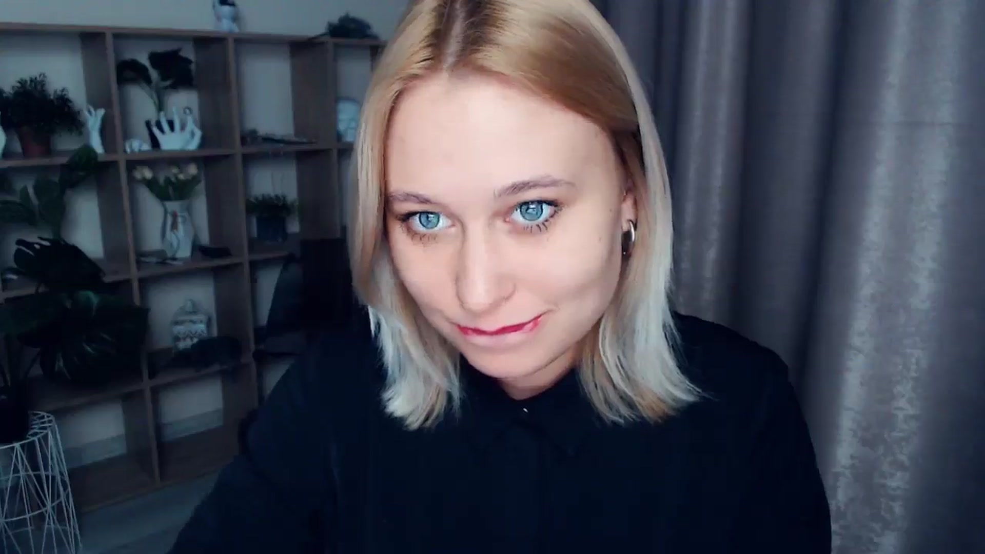 Gallery image thumbnail from Kukla_kolduna's myfreecams stream on, 03/01/2025, 17:03 image 5 of 20