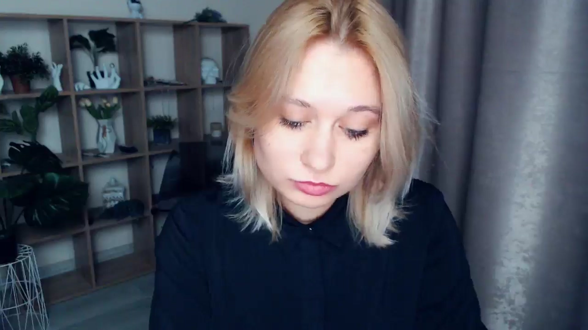 Gallery image thumbnail from Kukla_kolduna's myfreecams stream on, 03/01/2025, 17:03 image 17 of 20