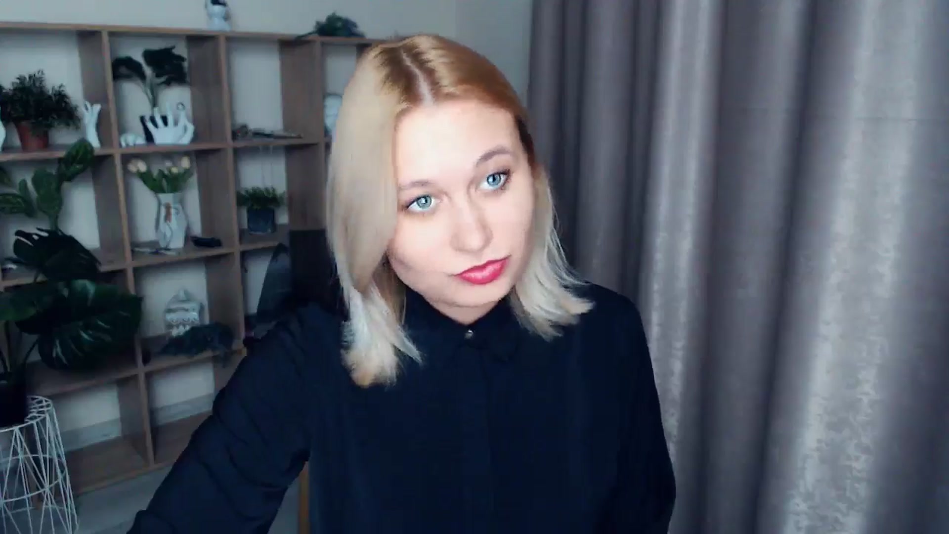 Gallery image thumbnail from Kukla_kolduna's myfreecams stream on, 03/01/2025, 17:03 image 13 of 20