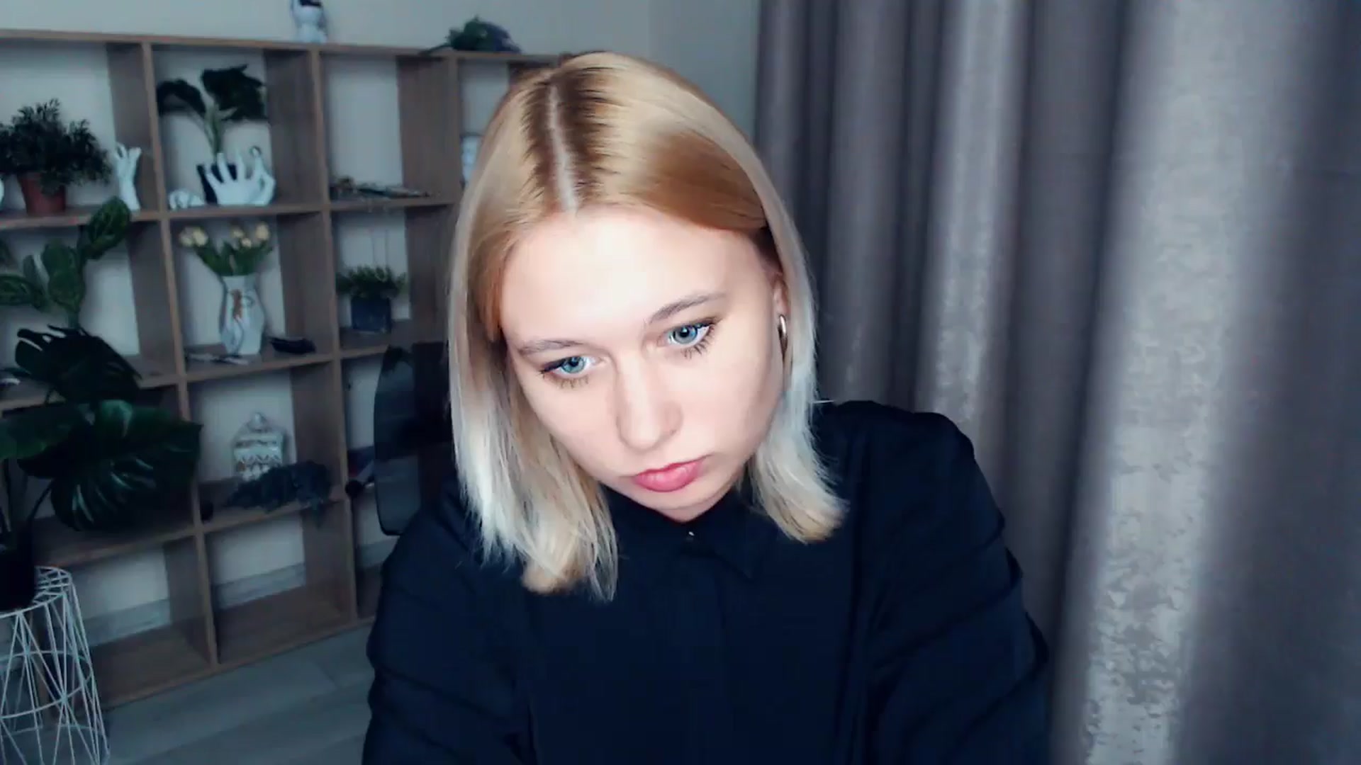 Gallery image thumbnail from Kukla_kolduna's myfreecams stream on, 03/01/2025, 19:09 image 15 of 20
